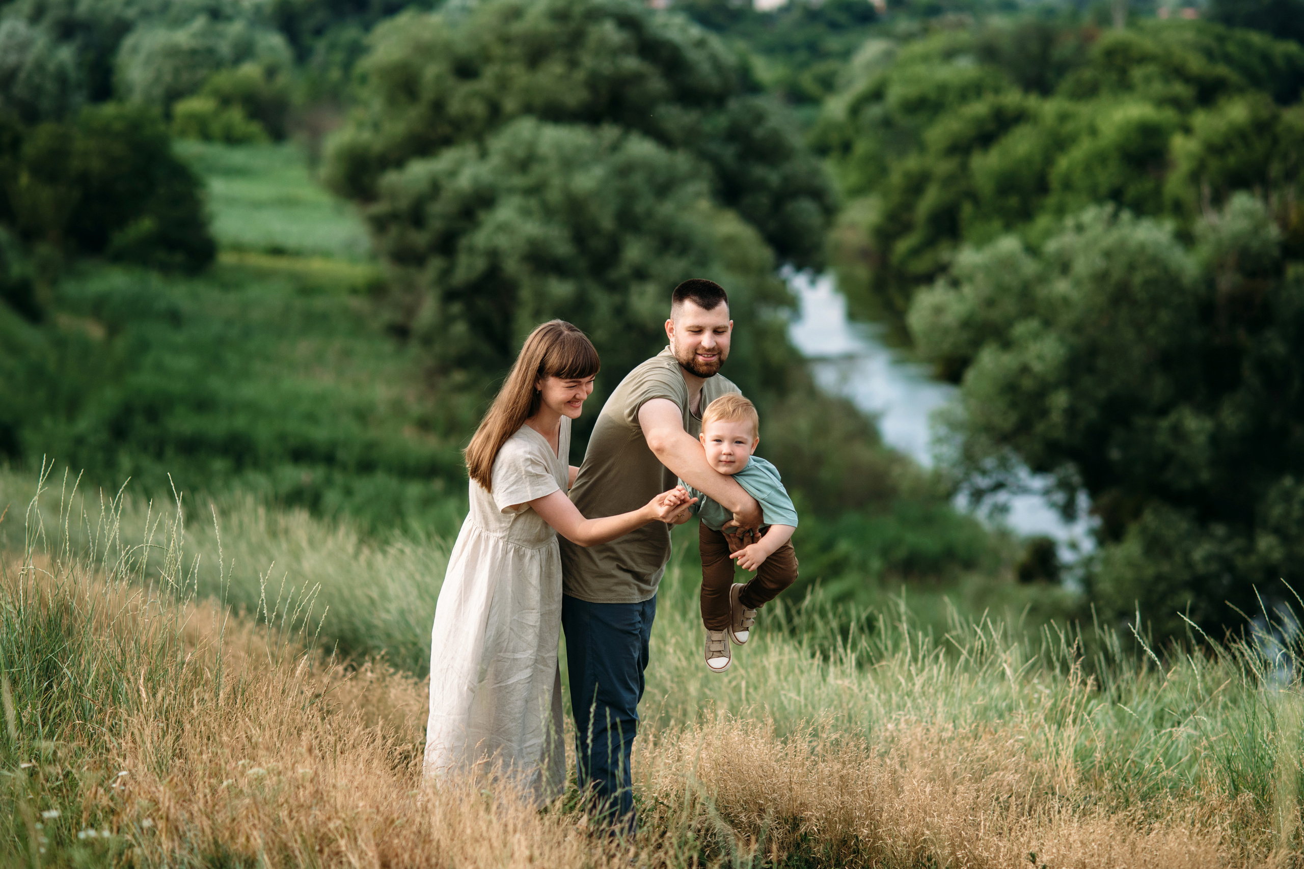 V+T+T. Summer picnic. Wedding family photographer Alicante Benidorm Valencia Costa Blanca