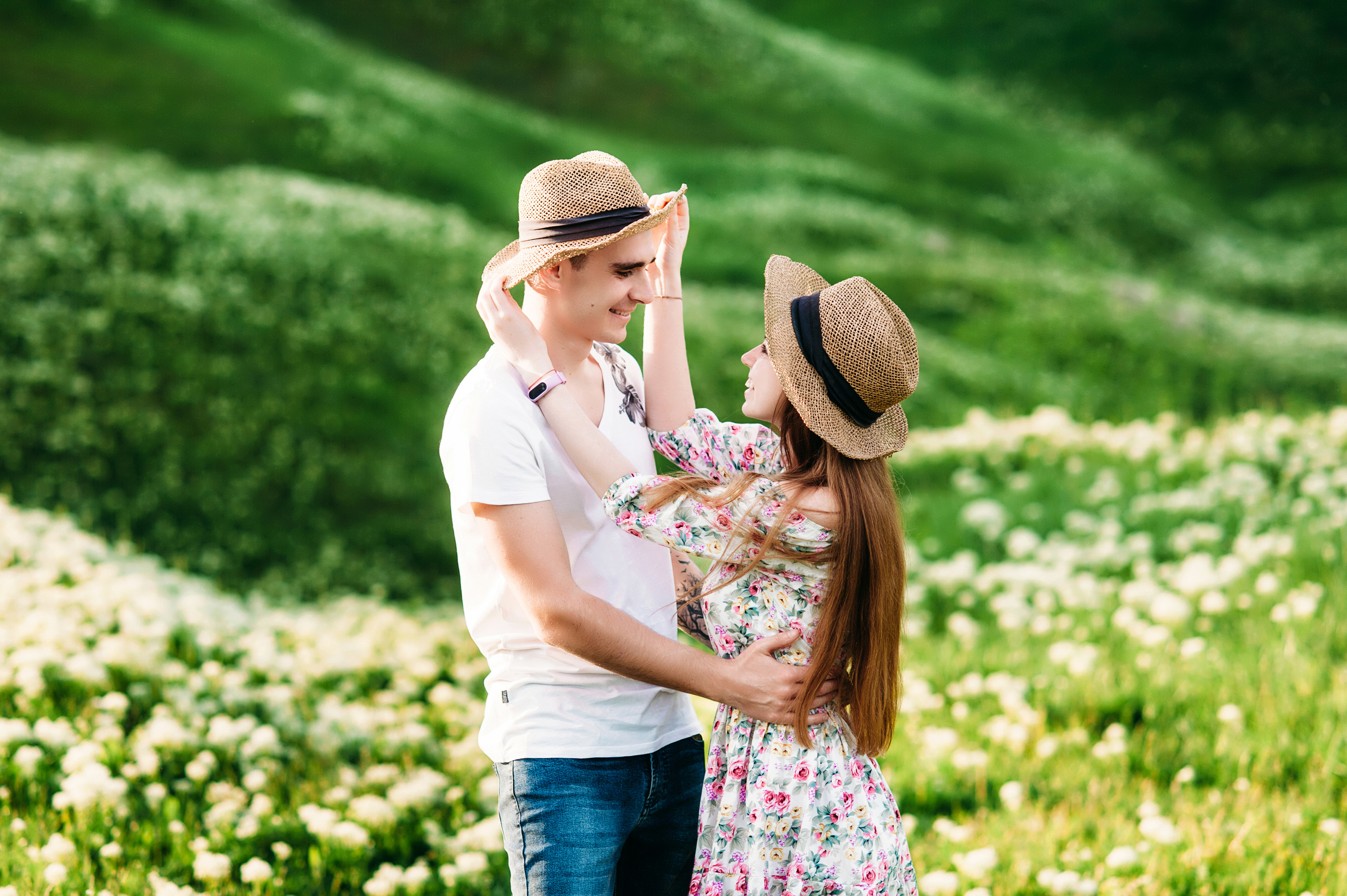 A+A. Spring lovestory. Wedding family photographer Alicante Benidorm Valencia Costa Blanca
