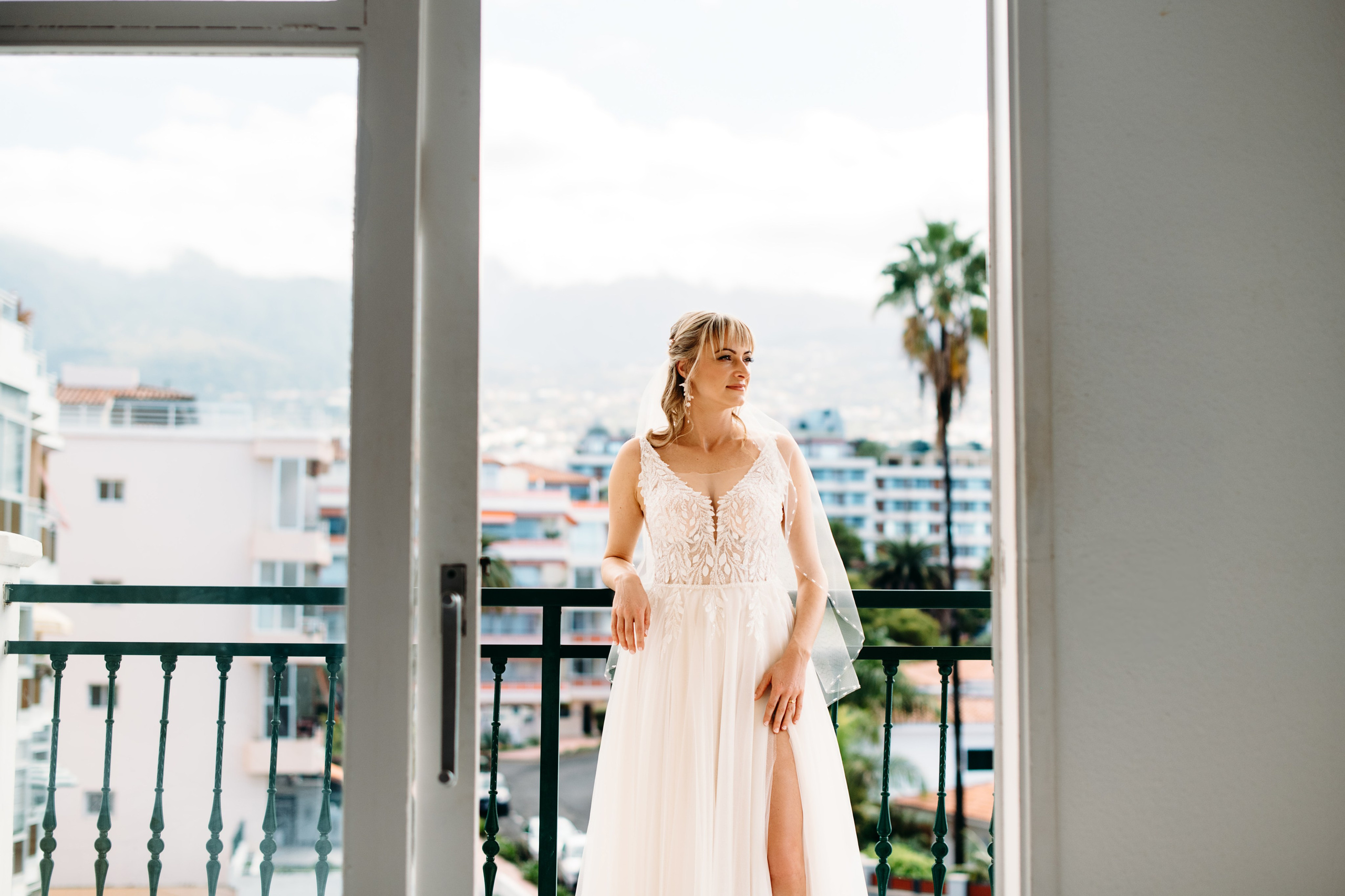 M&M. Tenerife wedding. Wedding family photographer Alicante Benidorm Valencia Costa Blanca