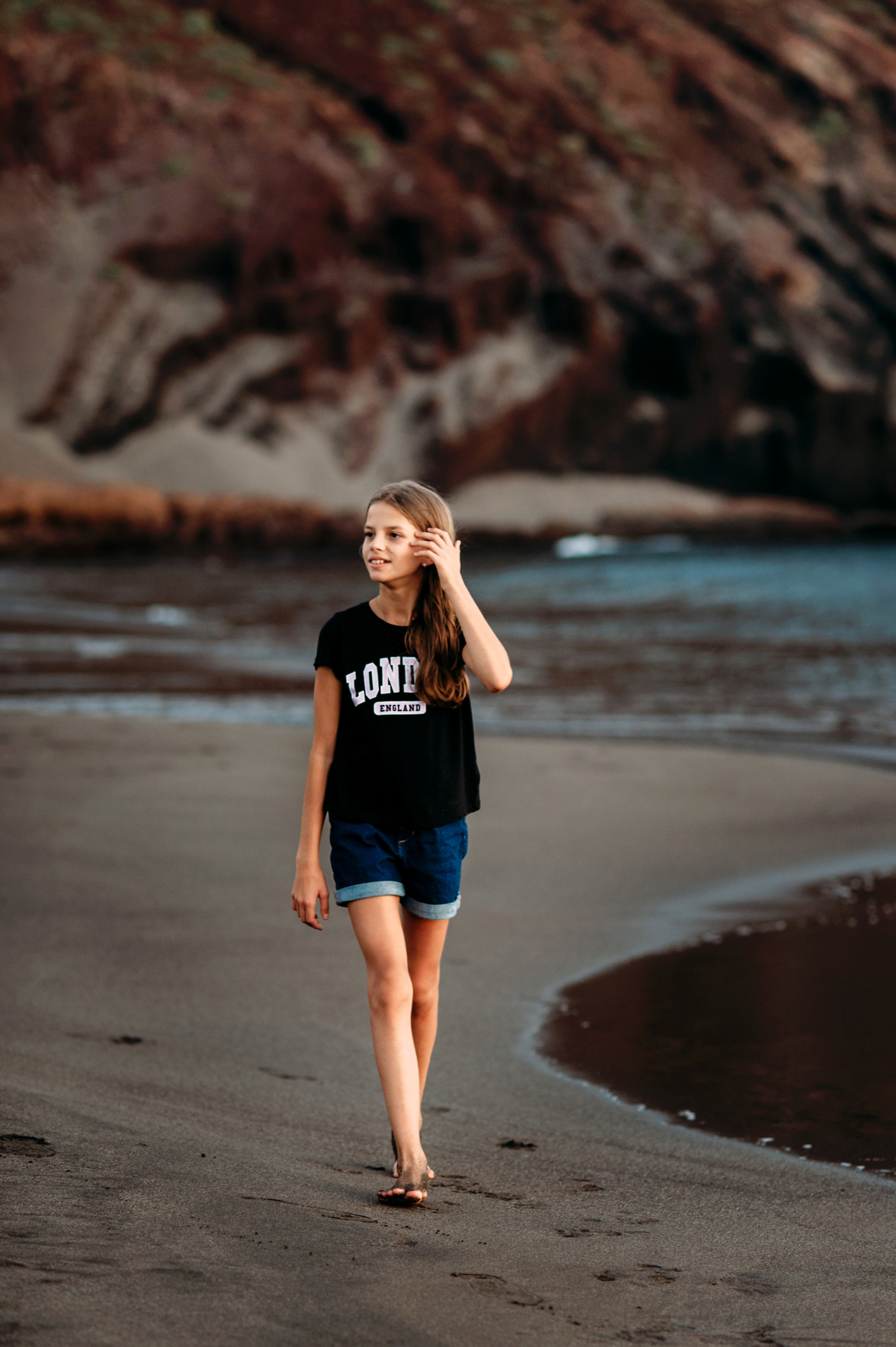 Wind, ocean and happiness. Playa de la Tejita. Fotografo de boda, familia Alicante Benidorm Valencia Costa Blanca