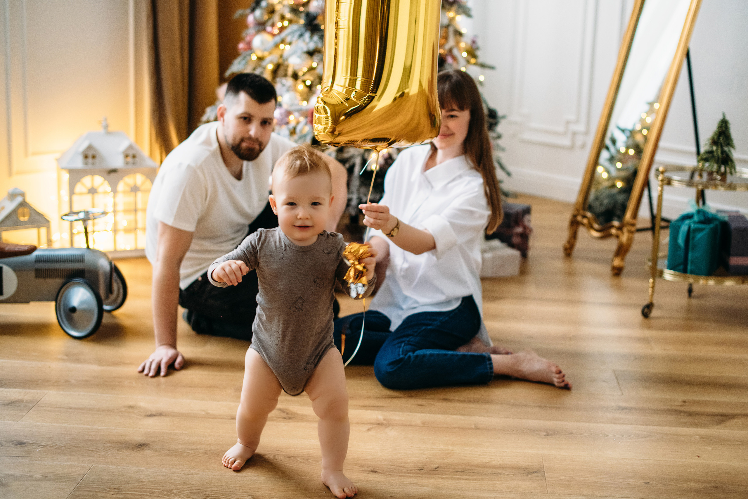 V+T+T. 1 year. Wedding family photographer Alicante Benidorm Valencia Costa Blanca