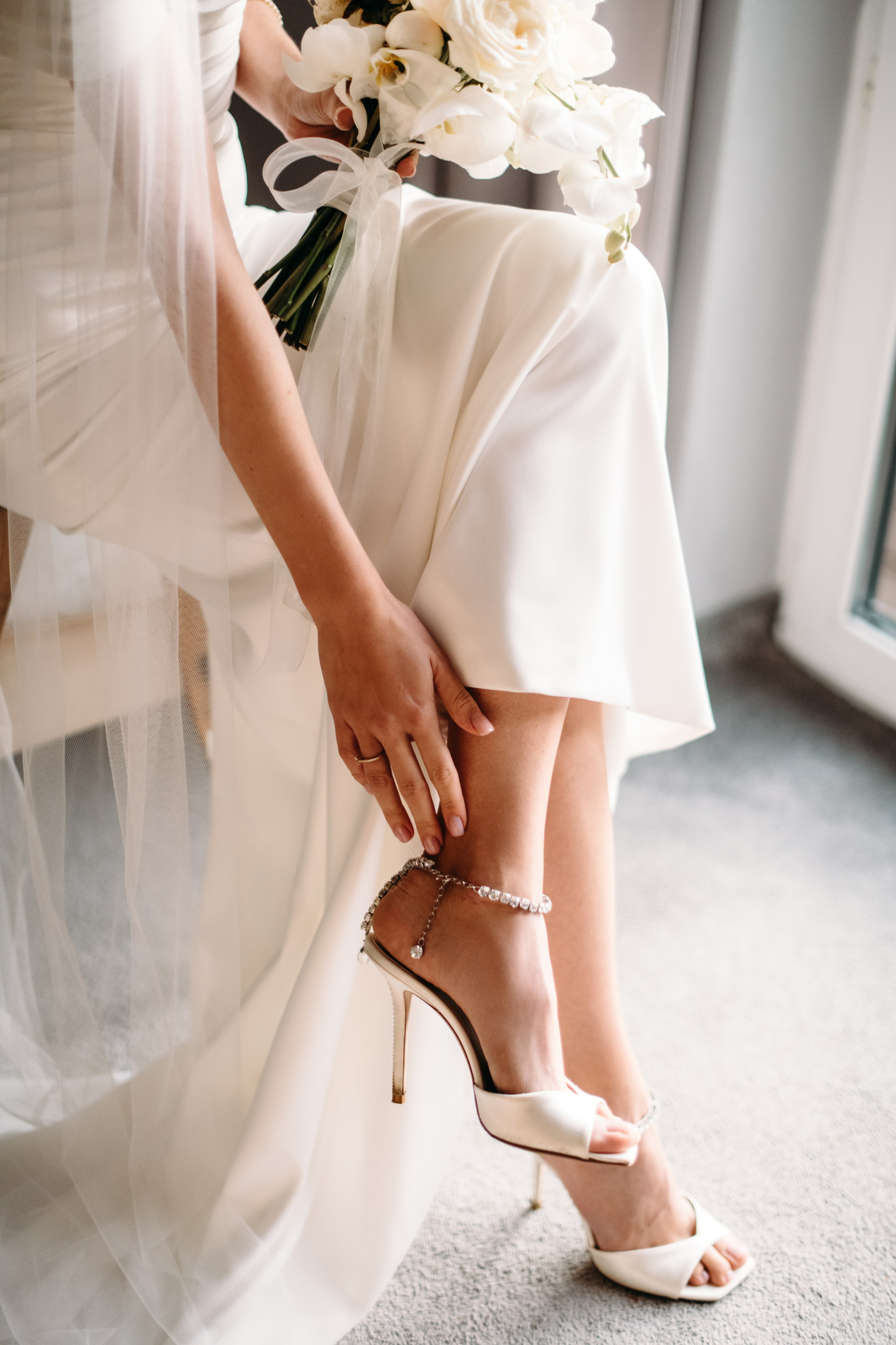 K&M. Rain, love and a lot of happiness. Wedding family photographer Alicante Benidorm Valencia Costa Blanca