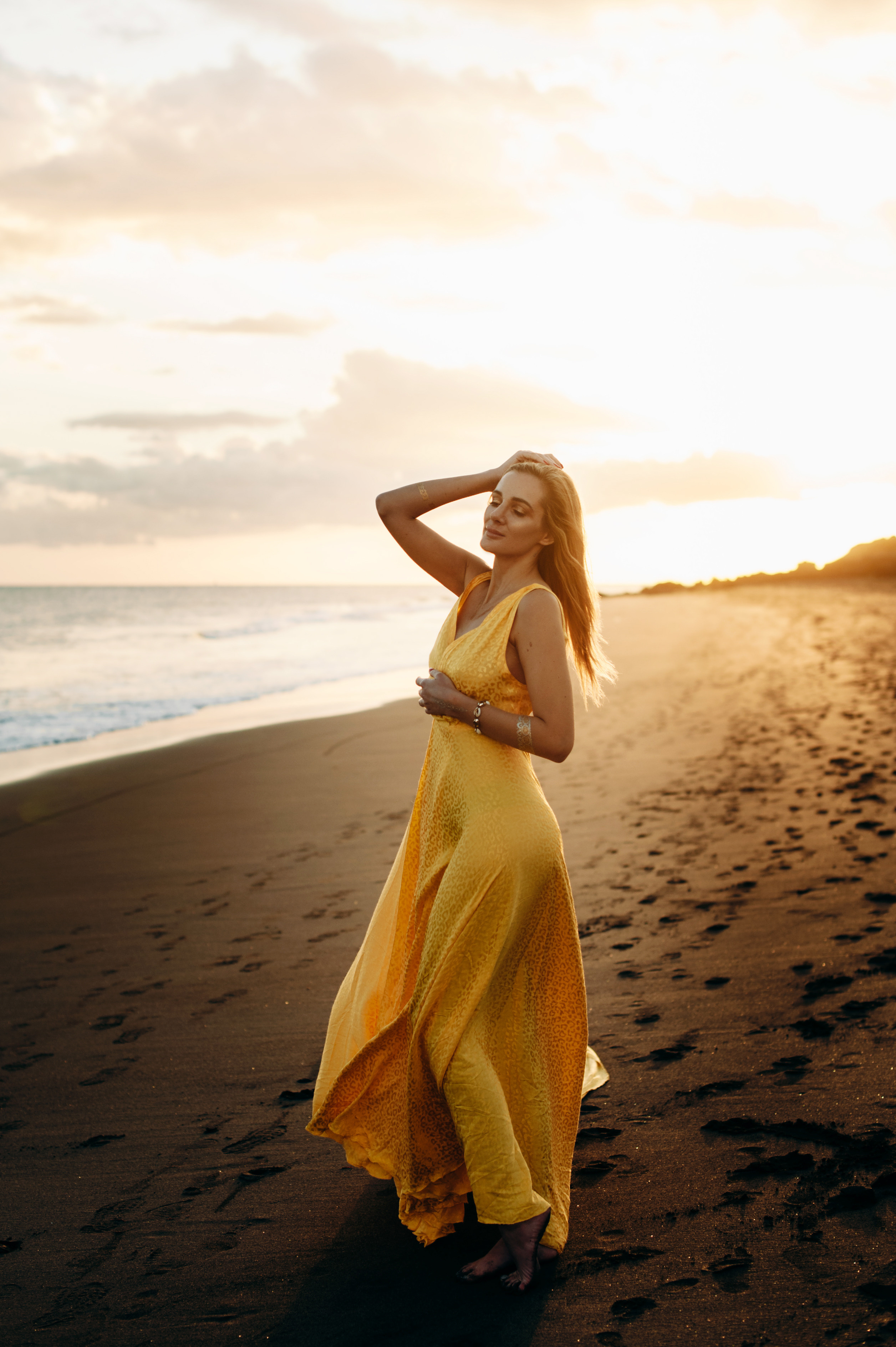 Tati. Playa Amarilla + Playa Tejita. Wedding family photographer Alicante Benidorm Valencia Costa Blanca