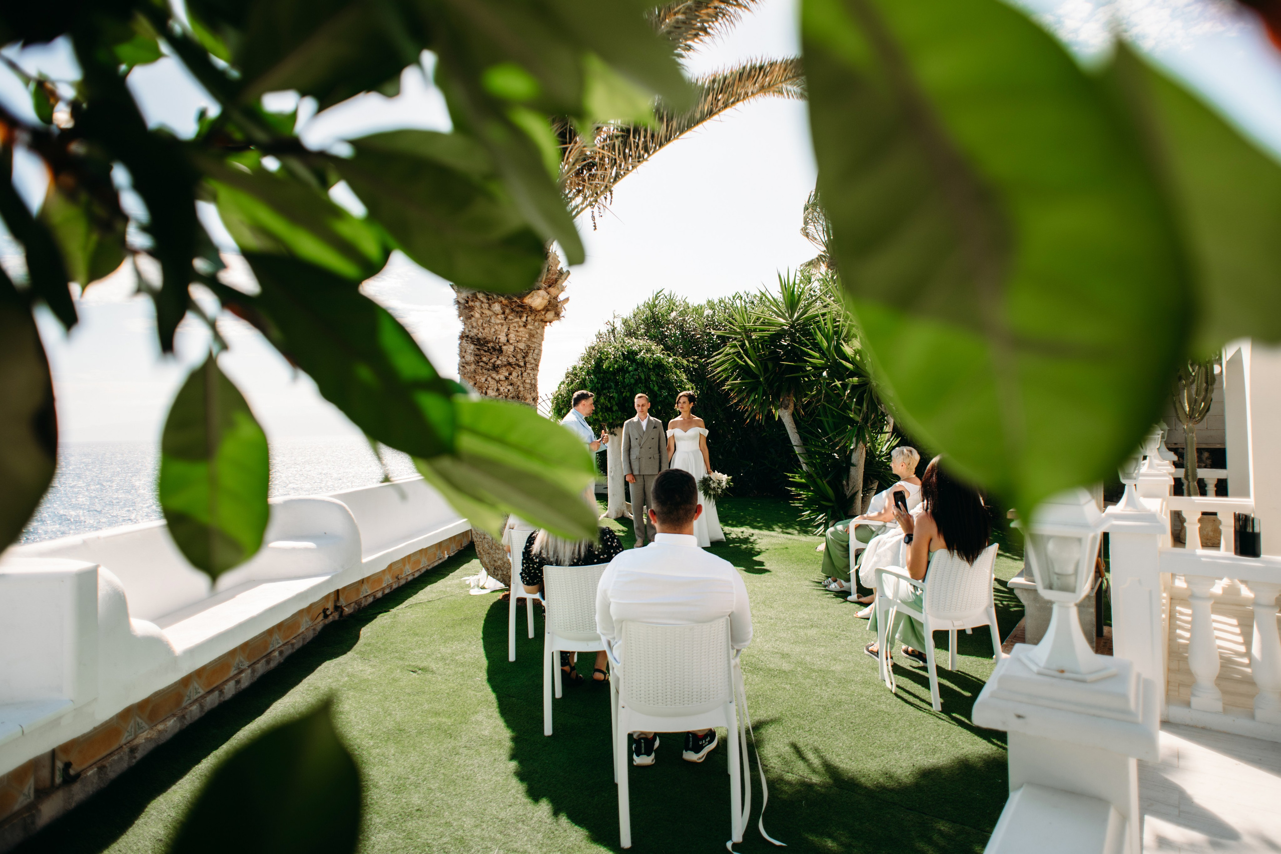 M+Y. Intimate Tenerife wedding. Wedding family photographer Alicante Benidorm Valencia Costa Blanca