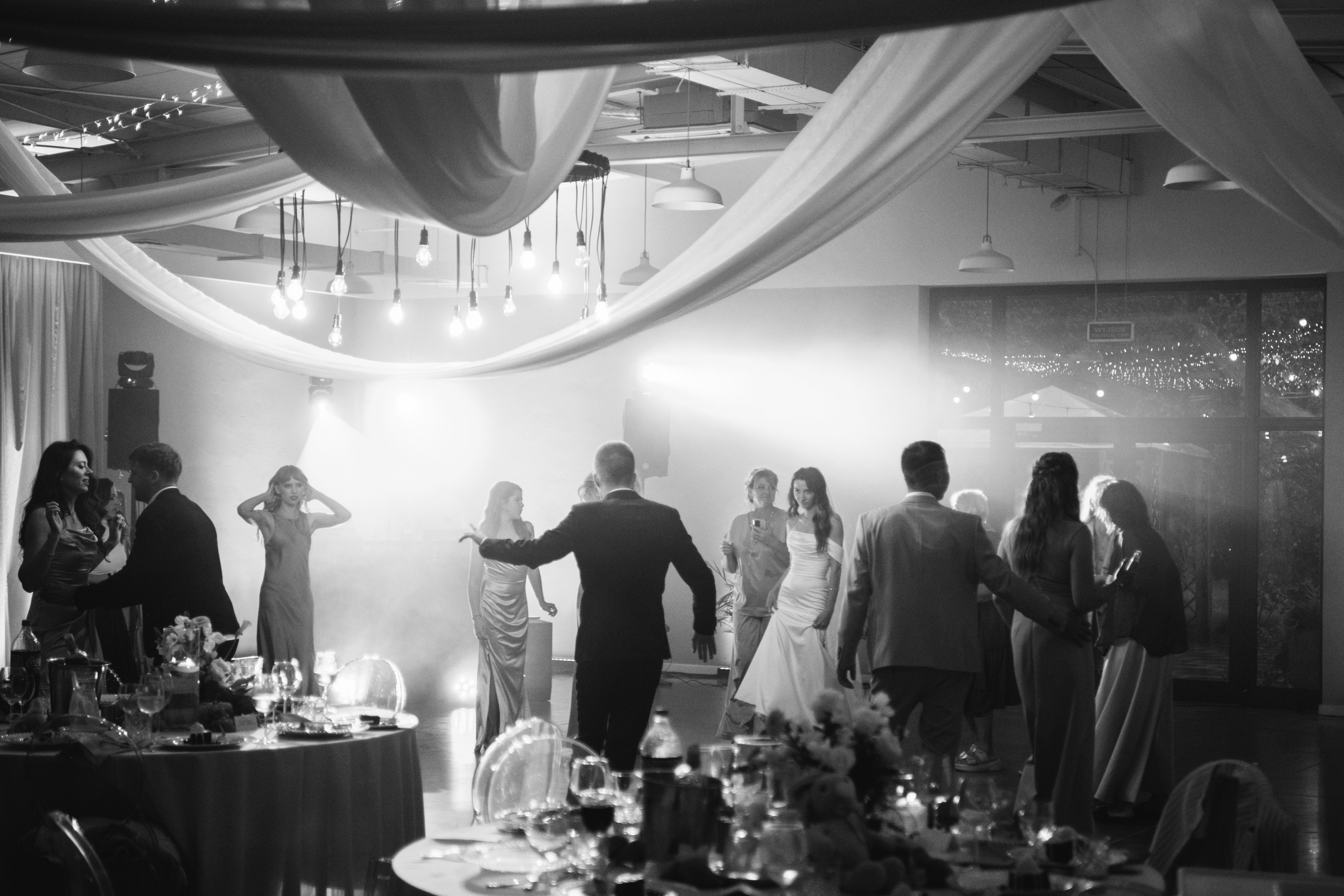 K&M. Rain, love and a lot of happiness. Wedding family photographer Alicante Benidorm Valencia Costa Blanca