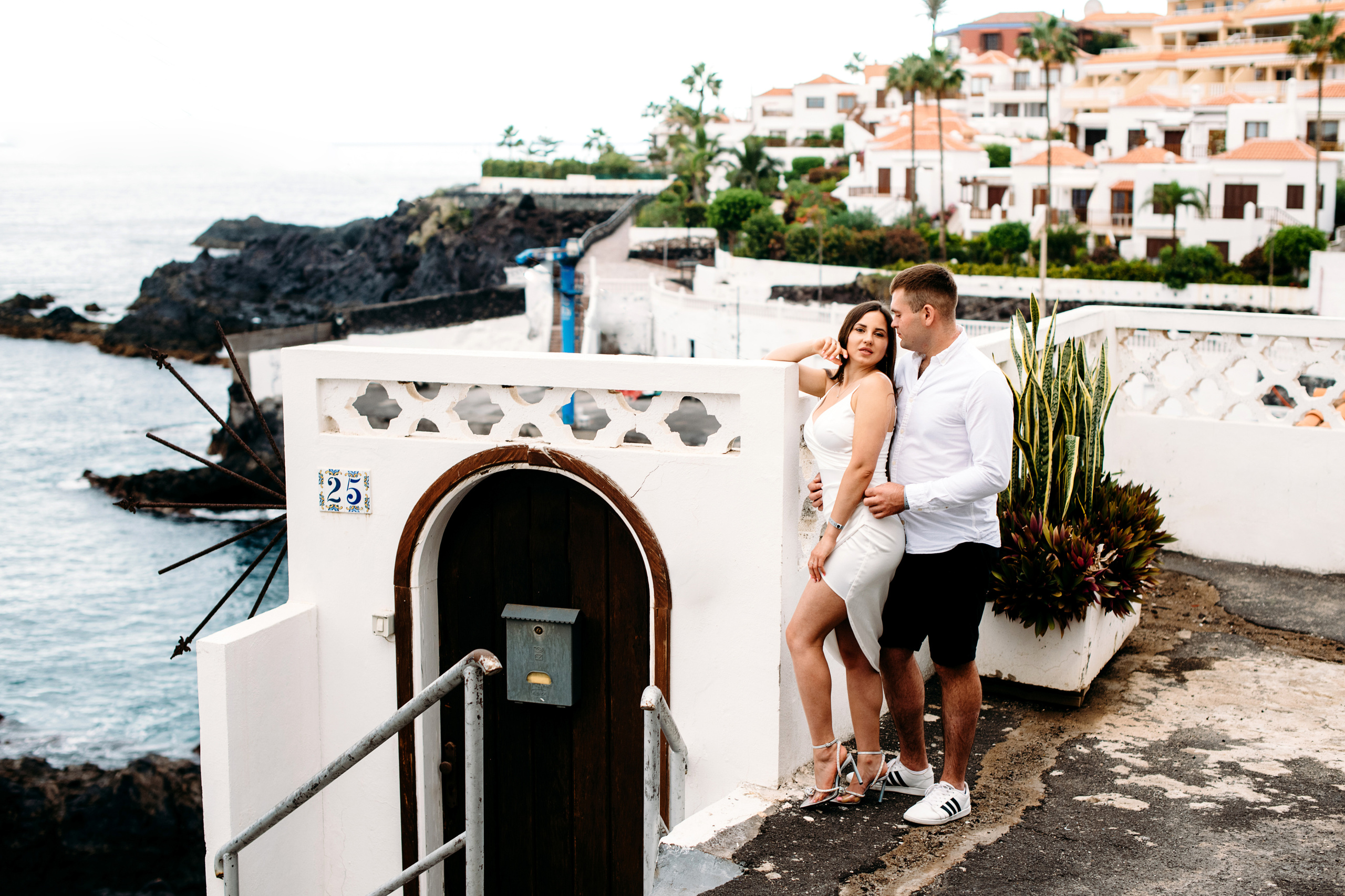 A&A. Puerto de Santiago. Wedding family photographer Alicante Benidorm Valencia Costa Blanca