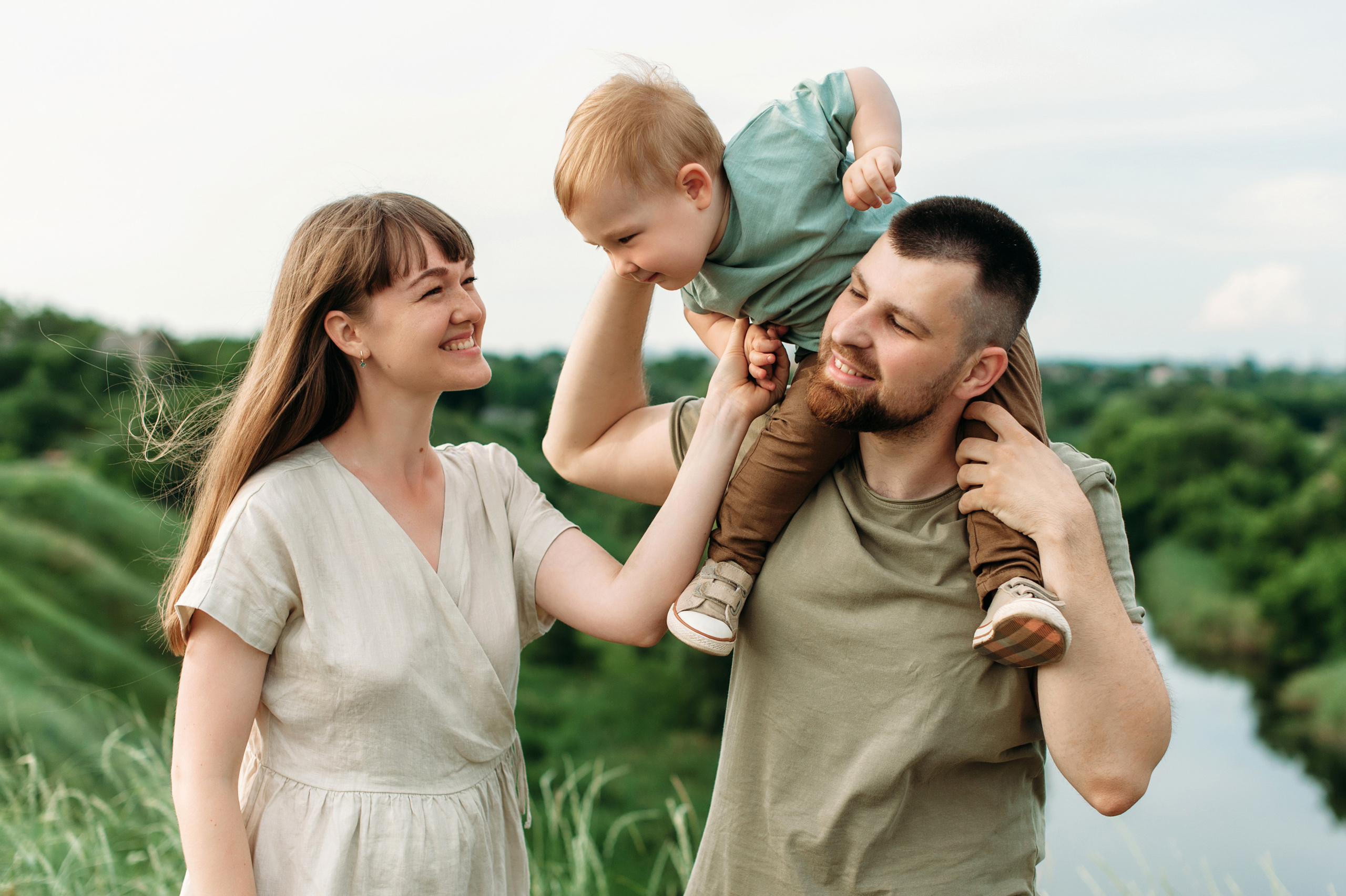 V+T+T. Summer picnic. Wedding family photographer Alicante Benidorm Valencia Costa Blanca