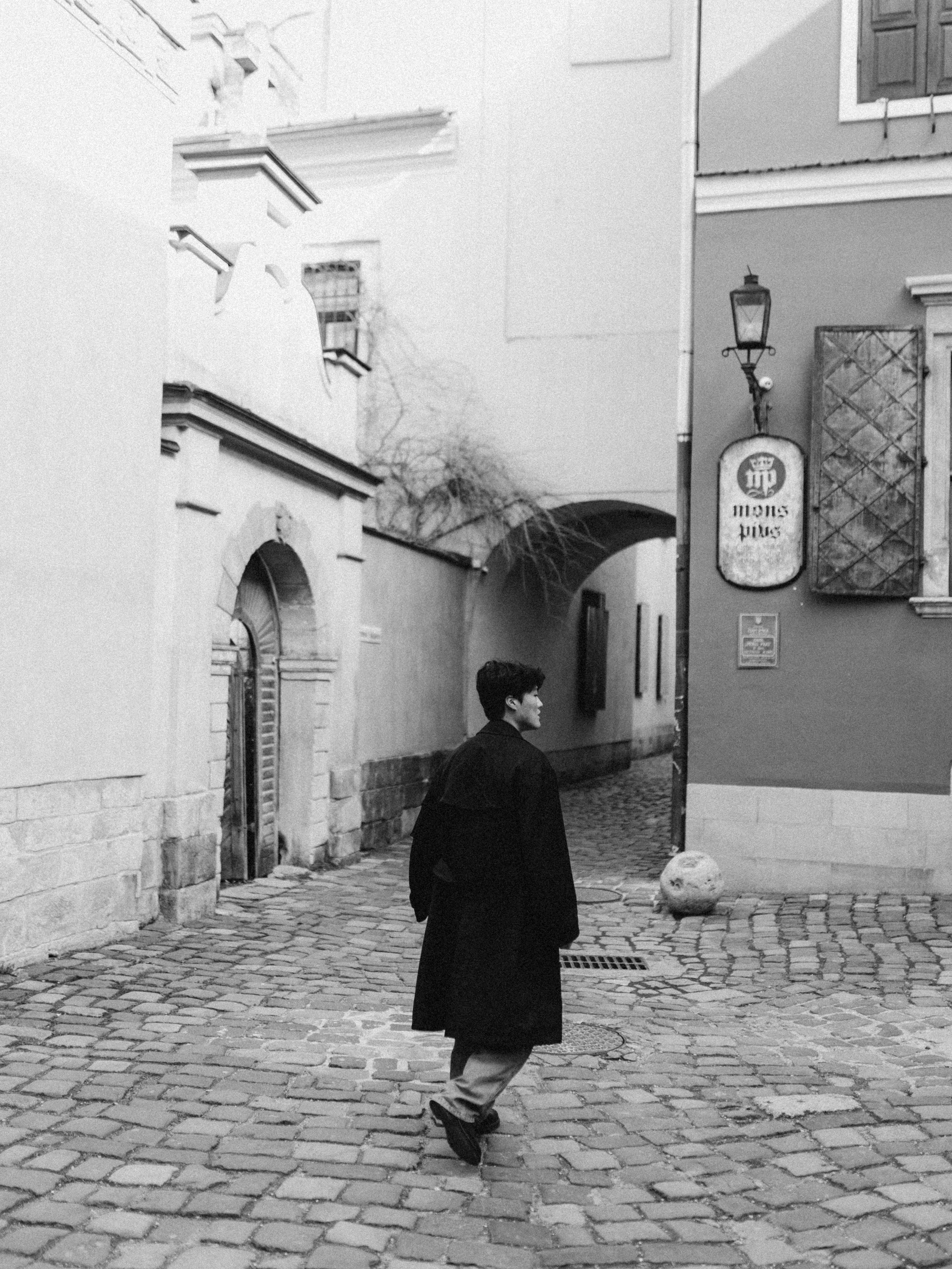 Shawn Xie. Portrait photographer in Lviv and Athens | Love story photographer