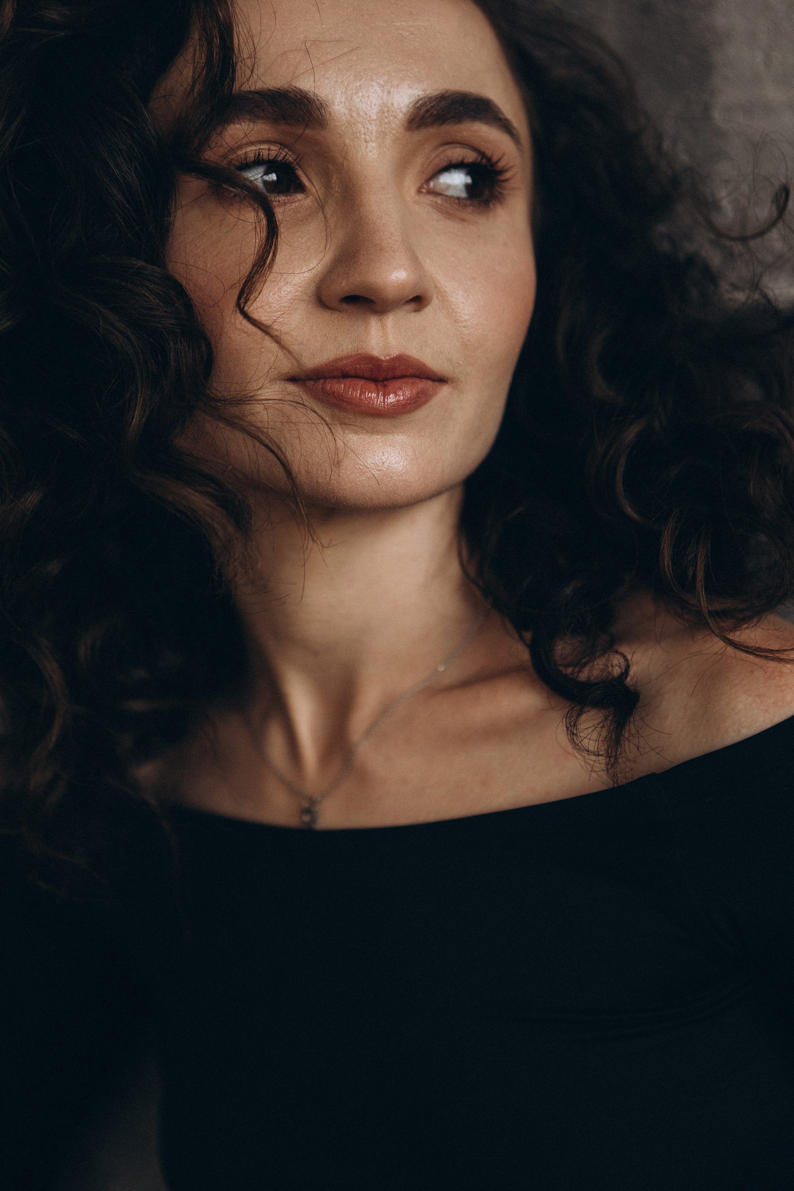 Vika. Portrait photographer in Lviv and Athens | Love story photographer