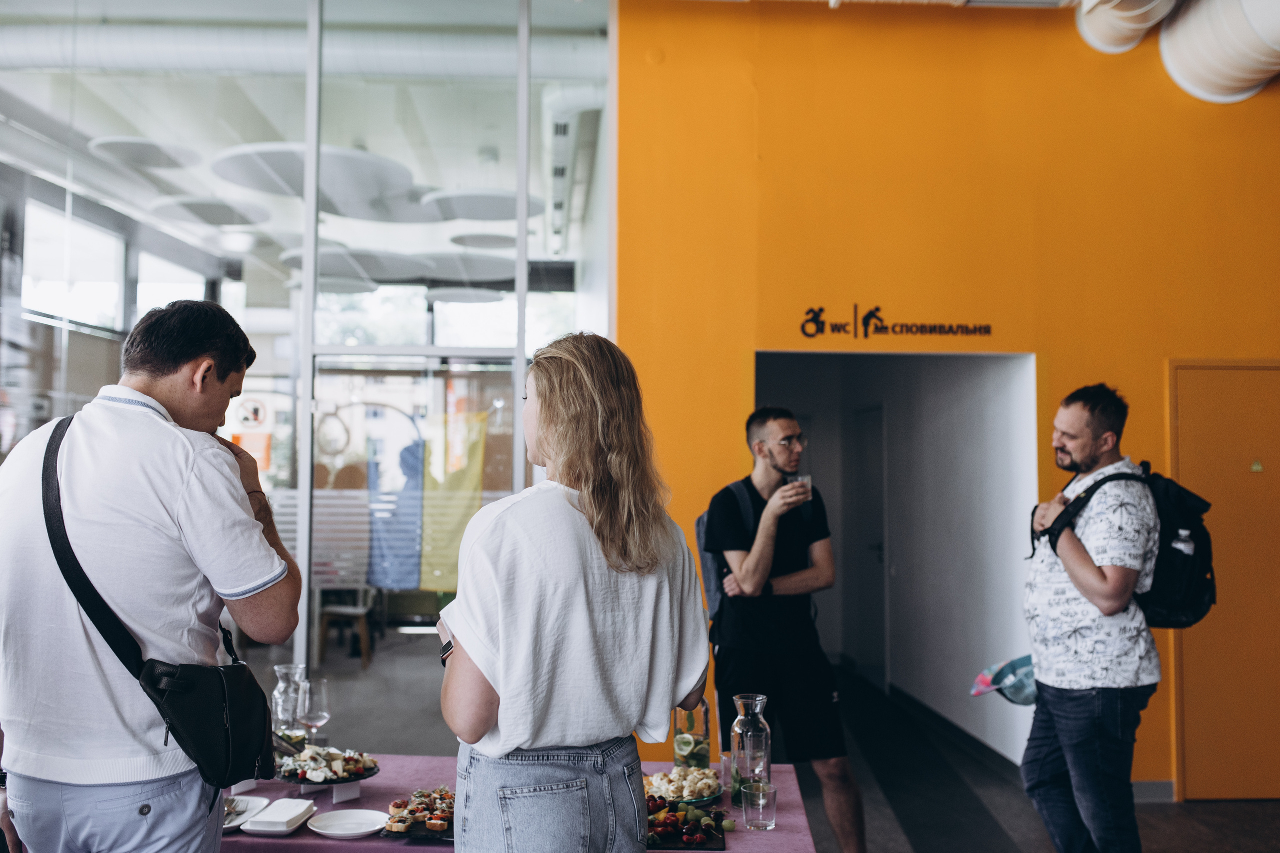 AI Product: from Scratch to Launch. Фотограф Львів | Портретна фотозйомка| Лав сторі фотосесія