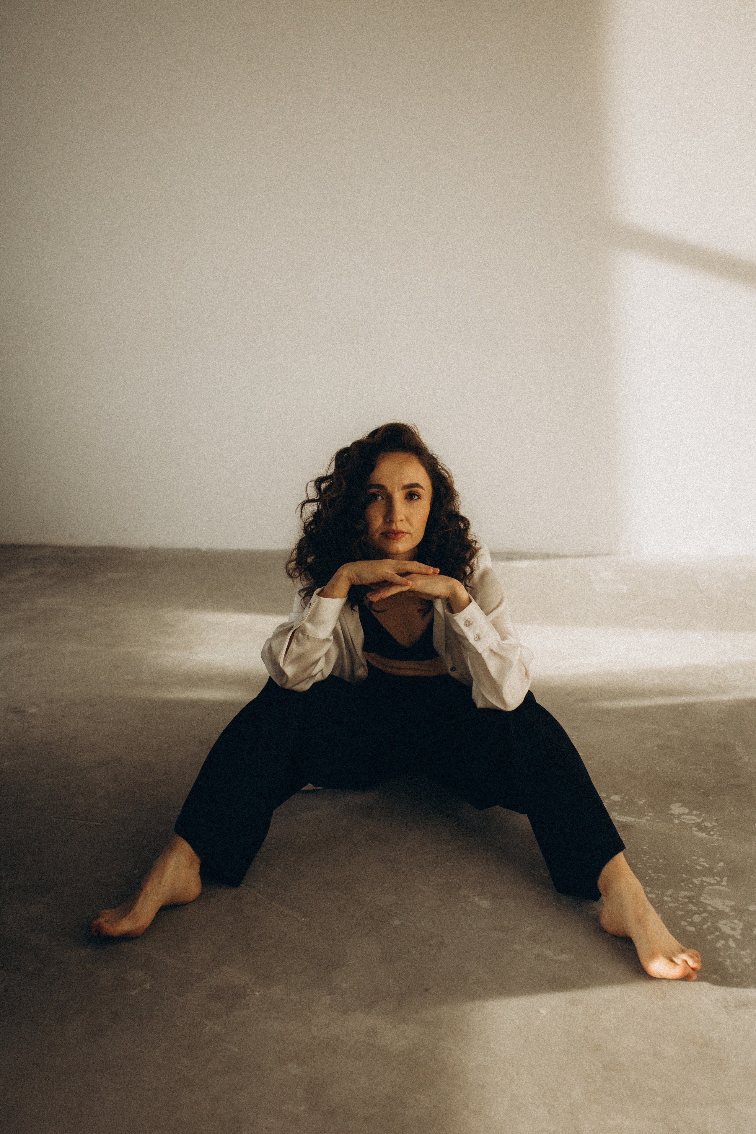 Vika. Portrait photographer in Lviv and Athens | Love story photographer