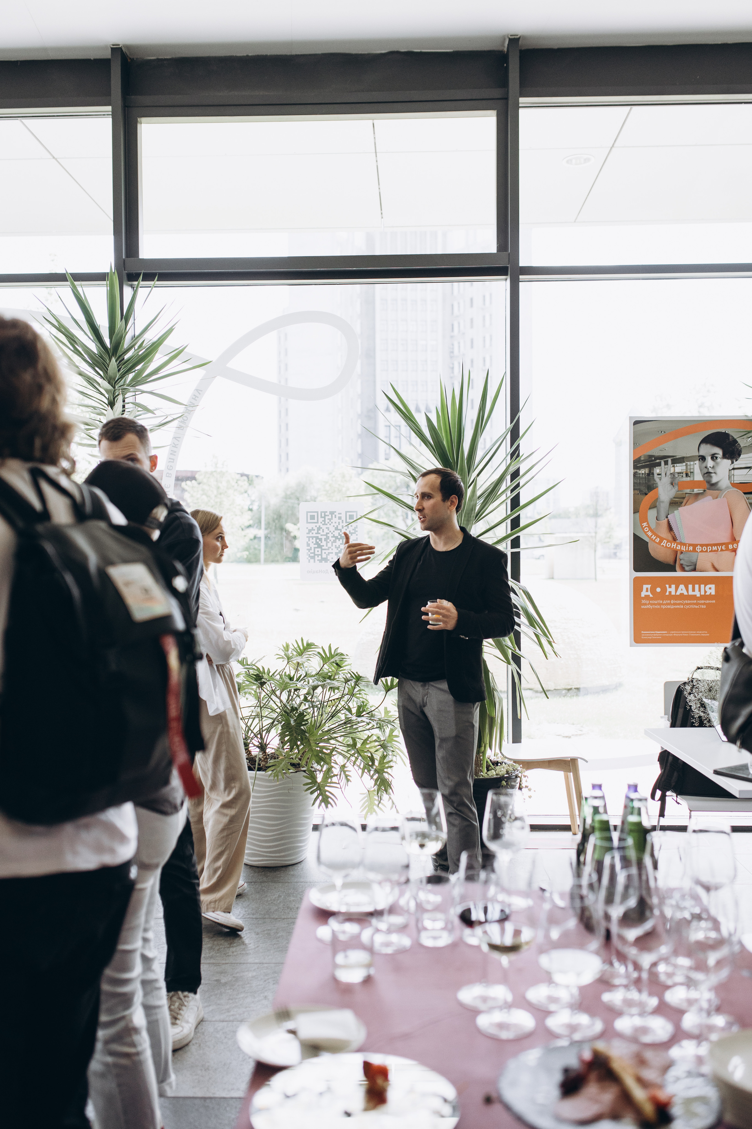 AI Product: from Scratch to Launch. Фотограф Львів | Портретна фотозйомка| Лав сторі фотосесія