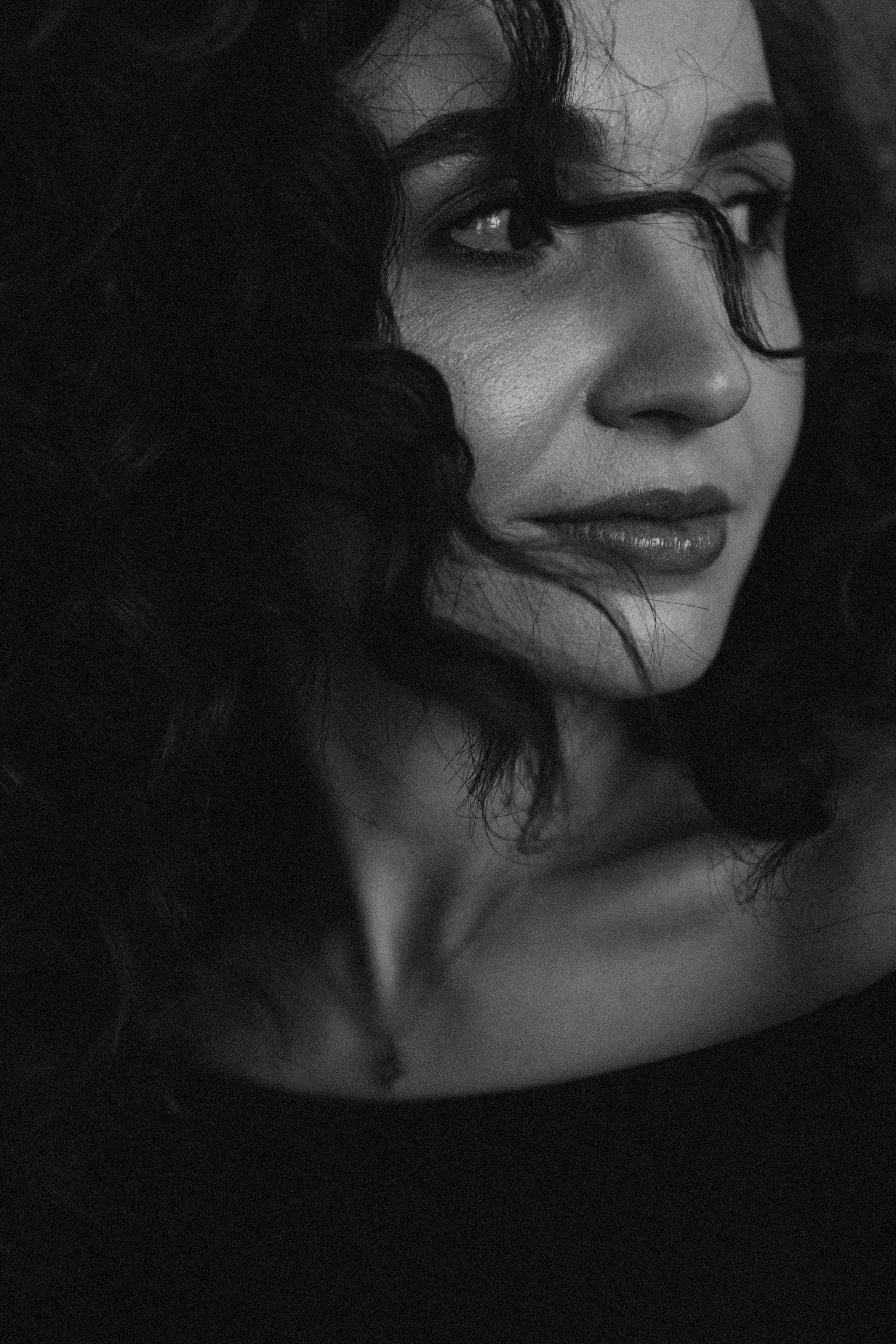 Vika. Portrait photographer in Lviv and Athens | Love story photographer