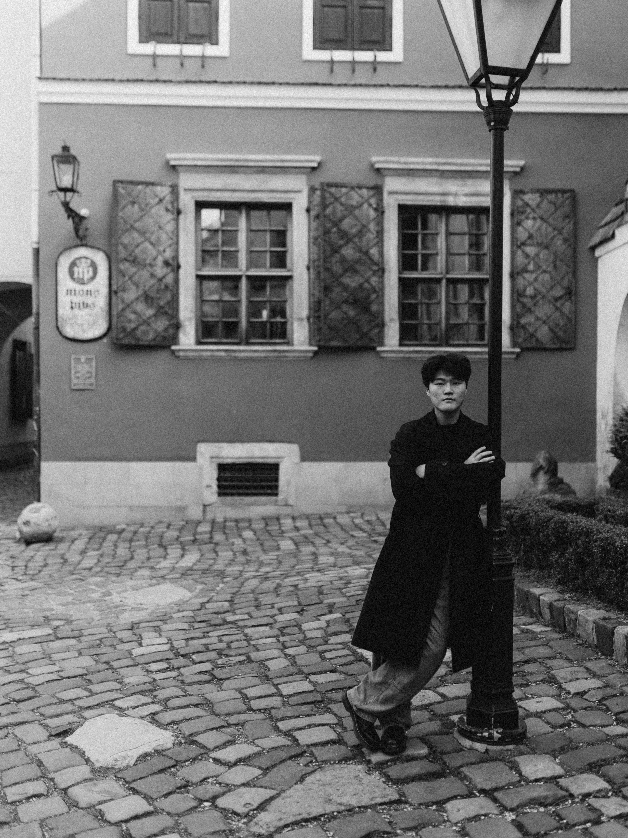 Shawn Xie. Portrait photographer in Lviv and Athens | Love story photographer