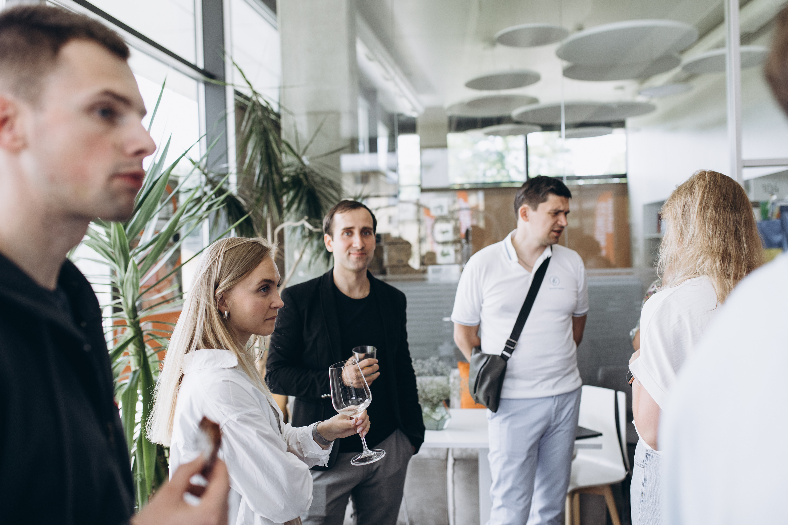 AI Product: from Scratch to Launch. Фотограф Львів | Портретна фотозйомка| Лав сторі фотосесія