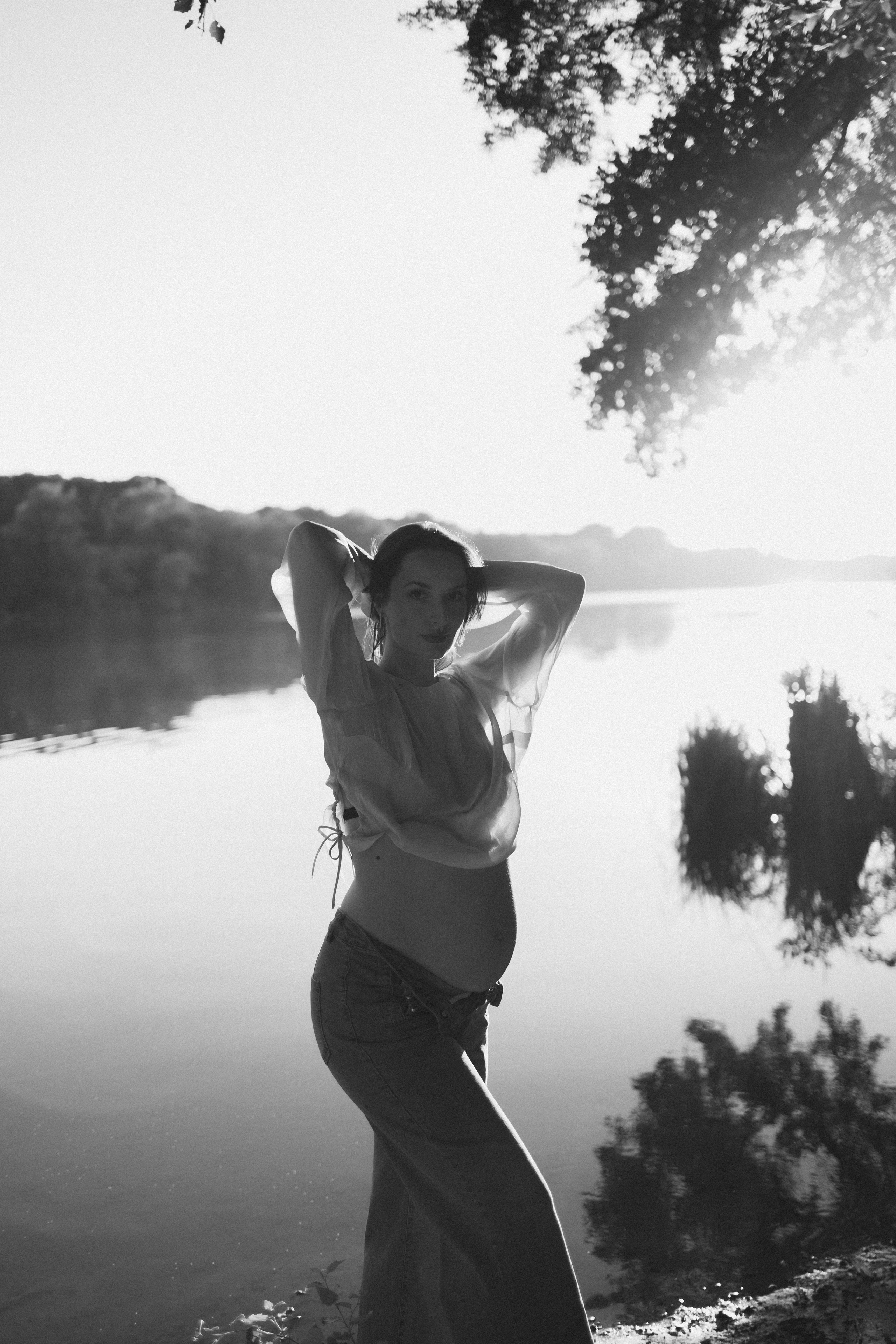 Sesja ciążowa w przyrodzie. Fotograf Poznań