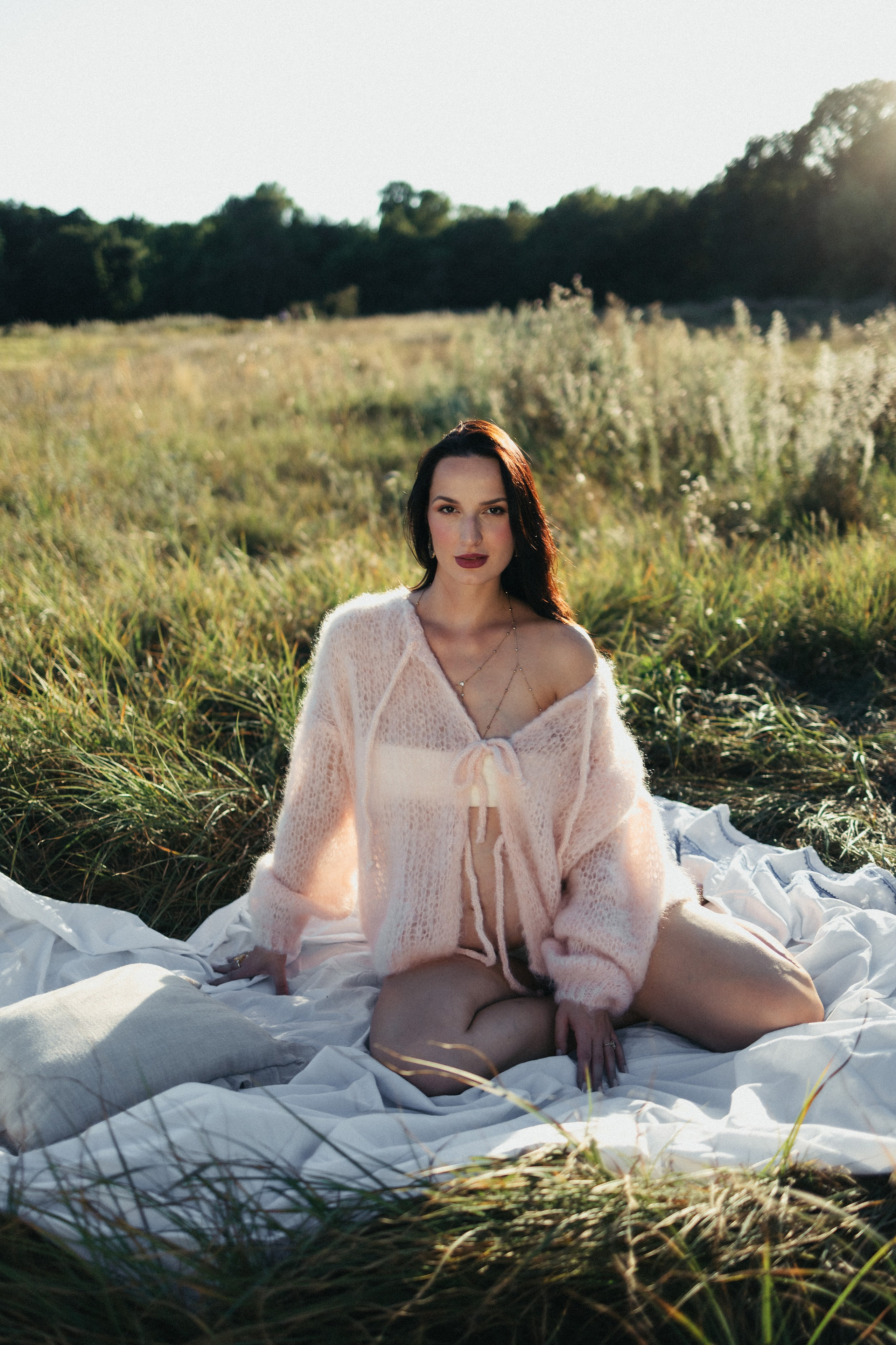 Sesja ciążowa w przyrodzie. Fotograf Poznań