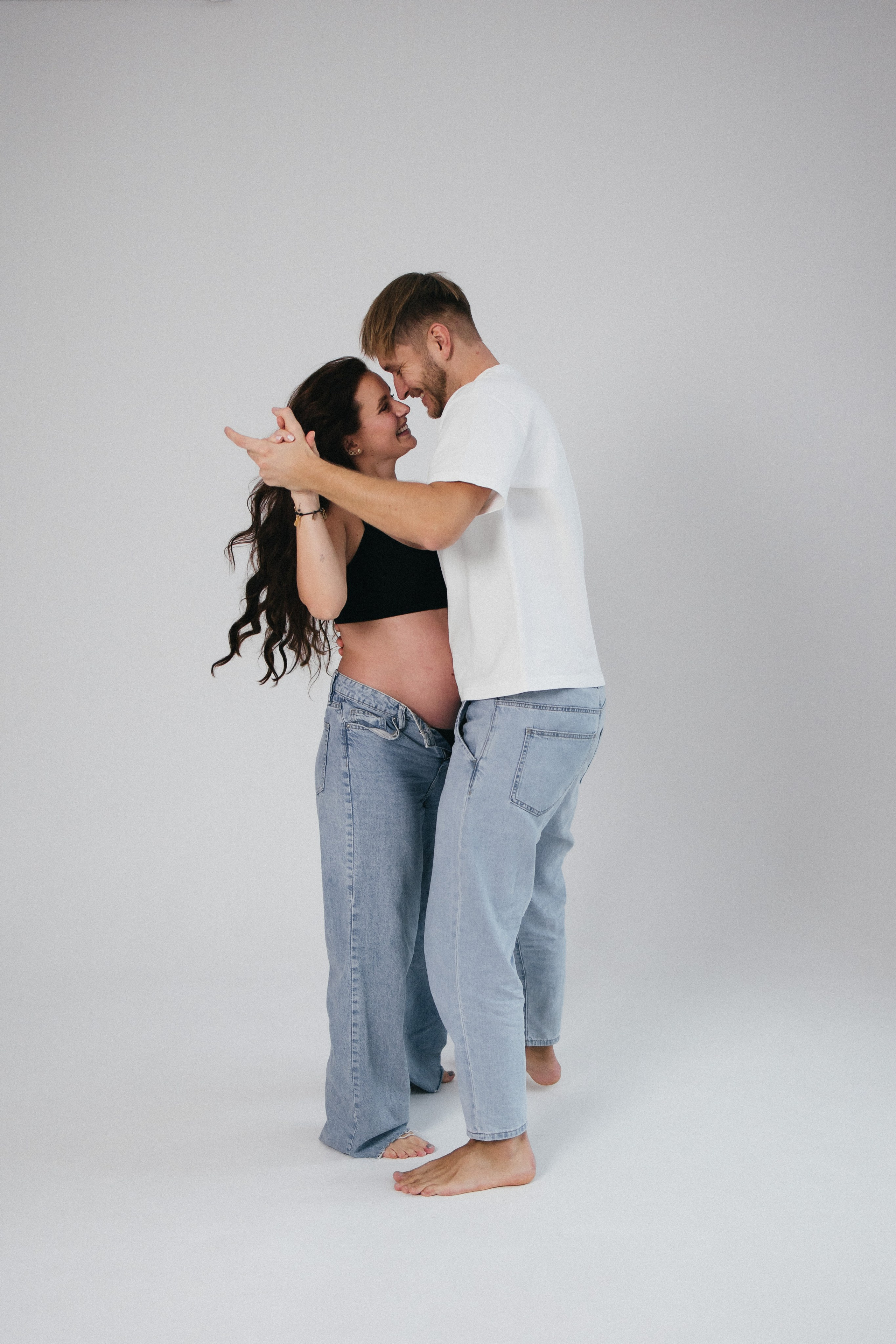 Sesja ciążowa w studiu. Fotograf Poznań