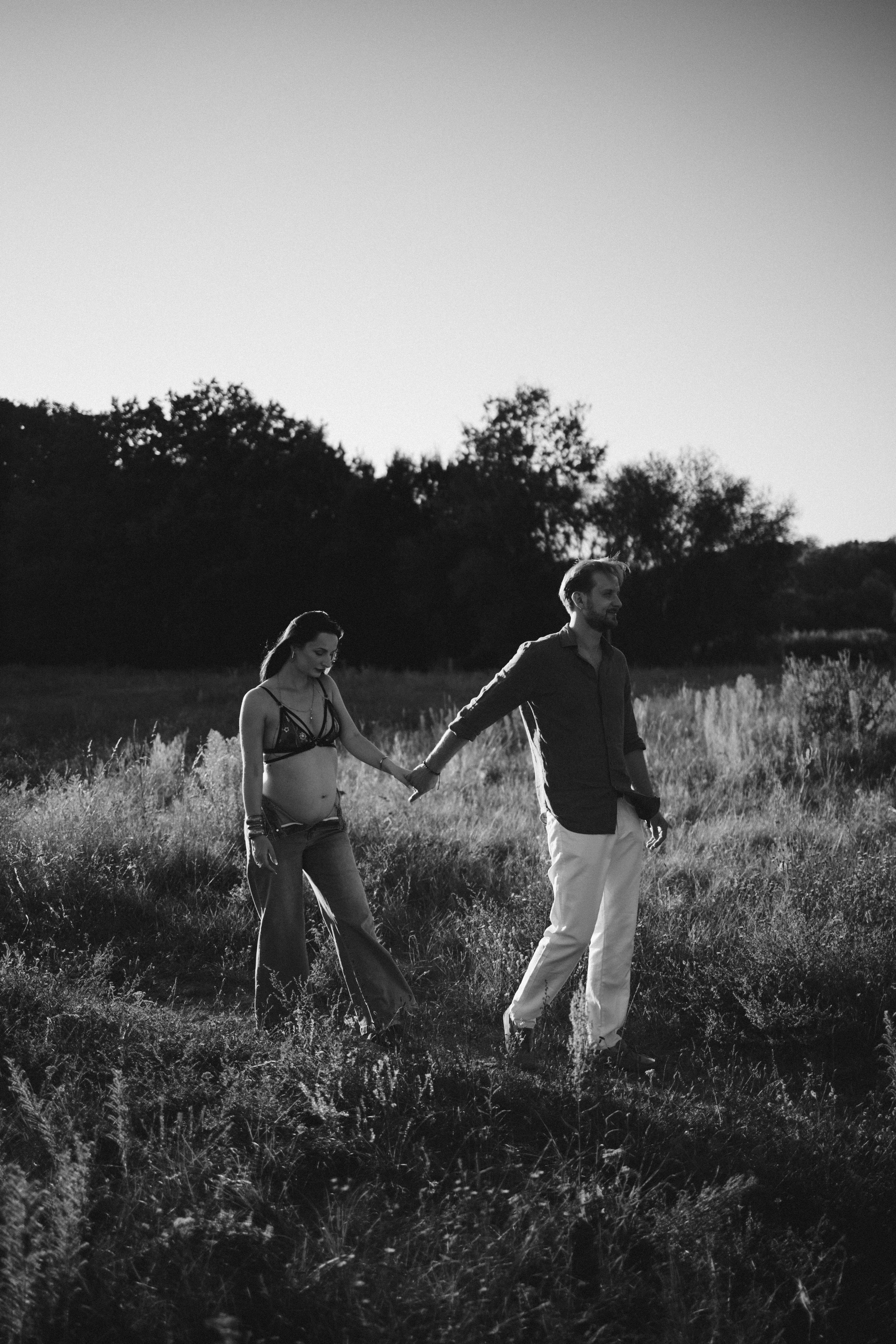 Sesja ciążowa w przyrodzie. Fotograf Poznań