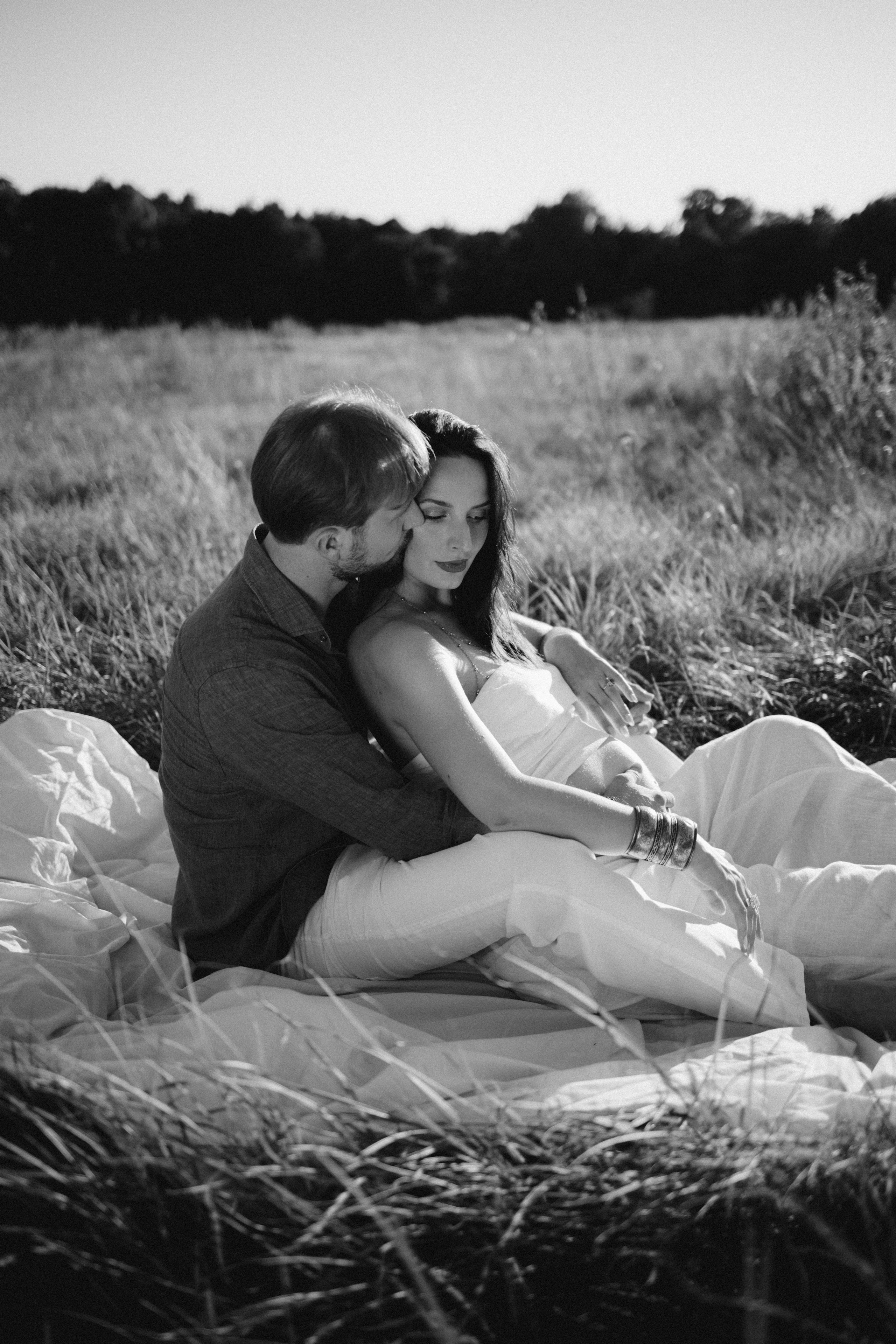 Sesja ciążowa w przyrodzie. Fotograf Poznań