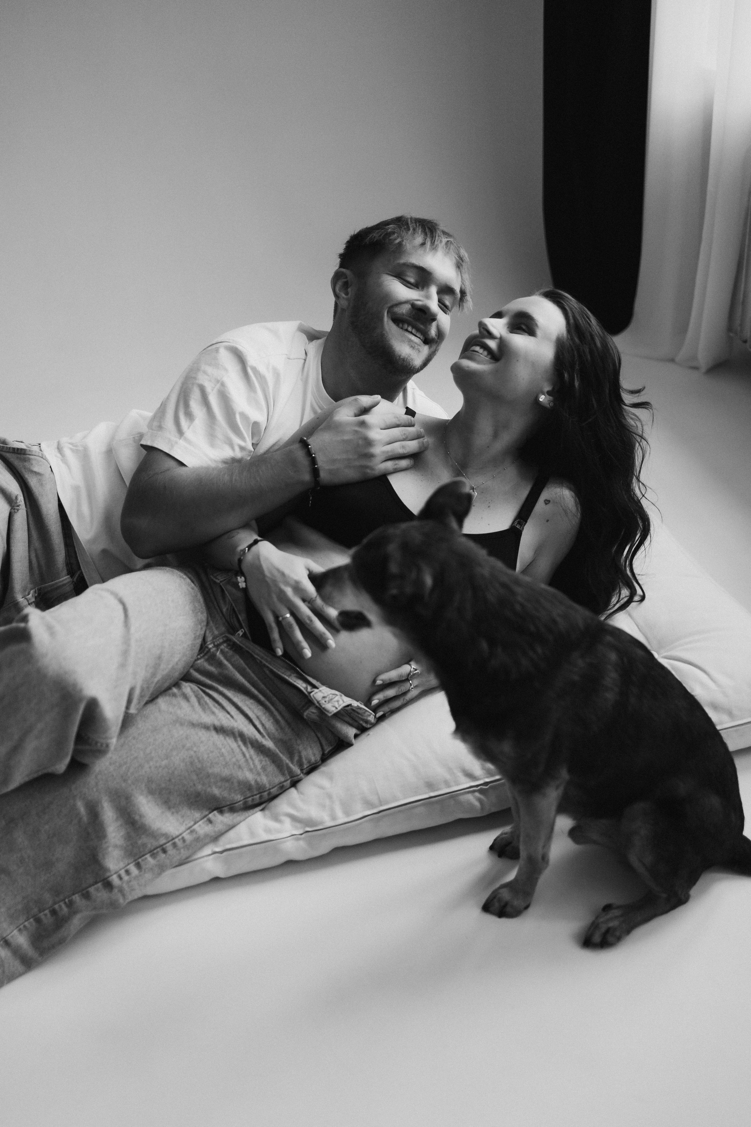 Sesja ciążowa w studiu. Fotograf Poznań