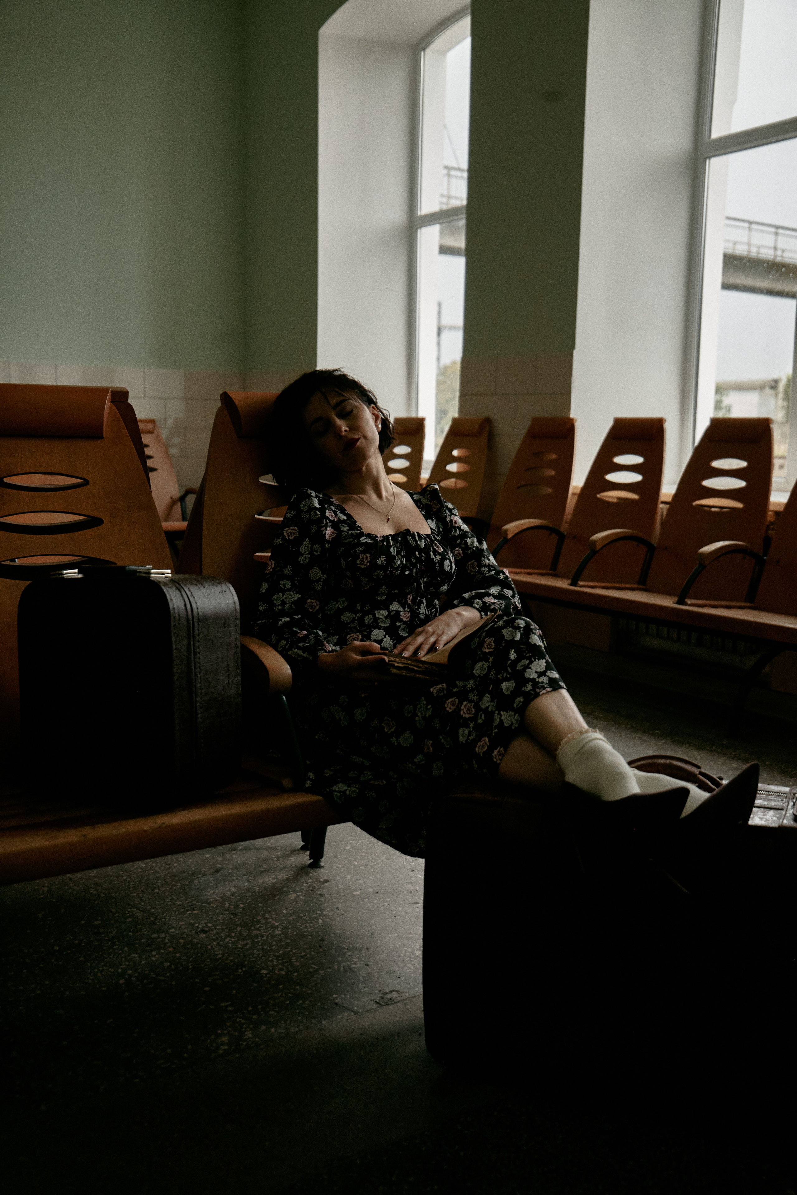 Фотосесія на вокзалі романтична особиста зйомка