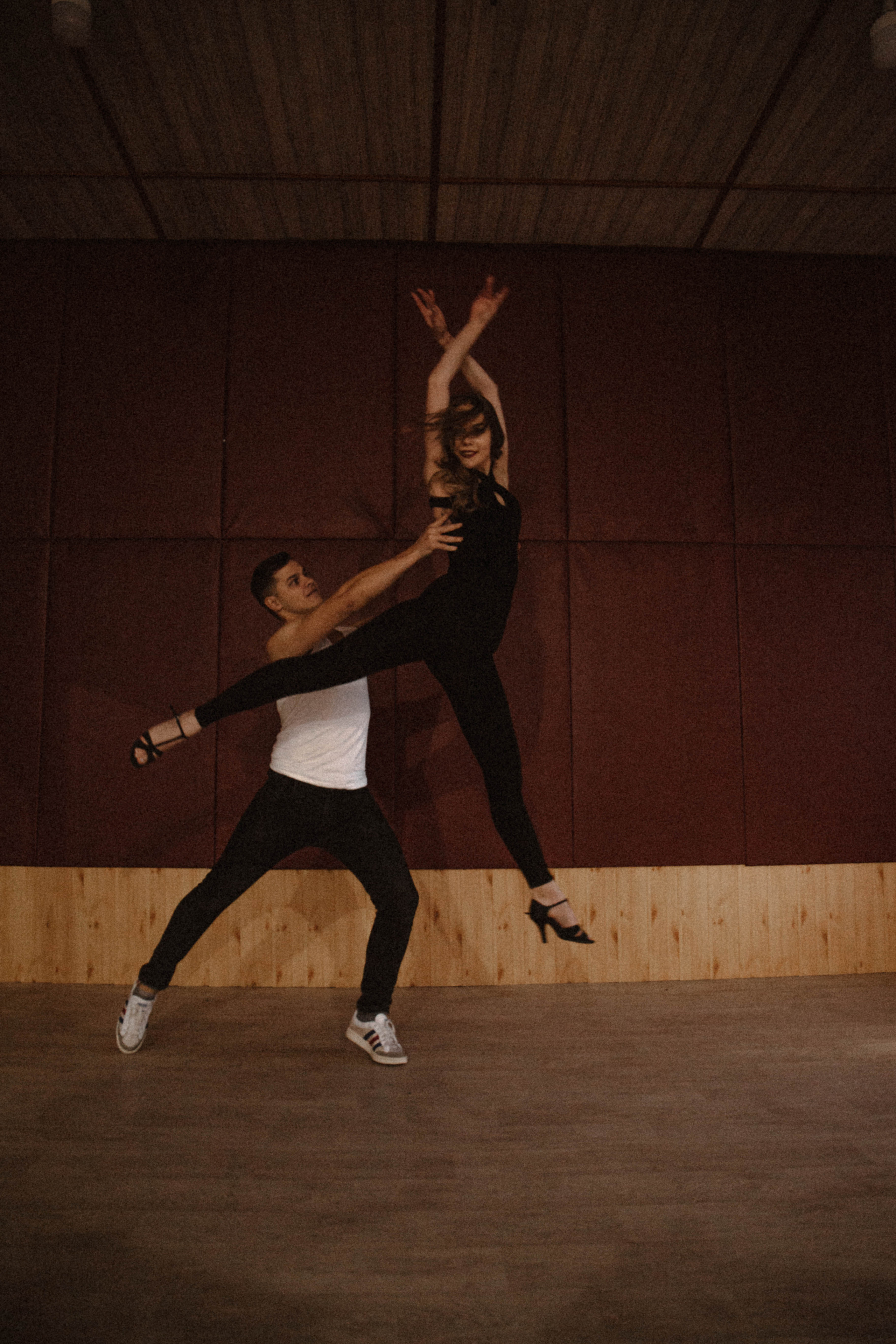 В танці. Фотограф Умань Київ (Ліза)