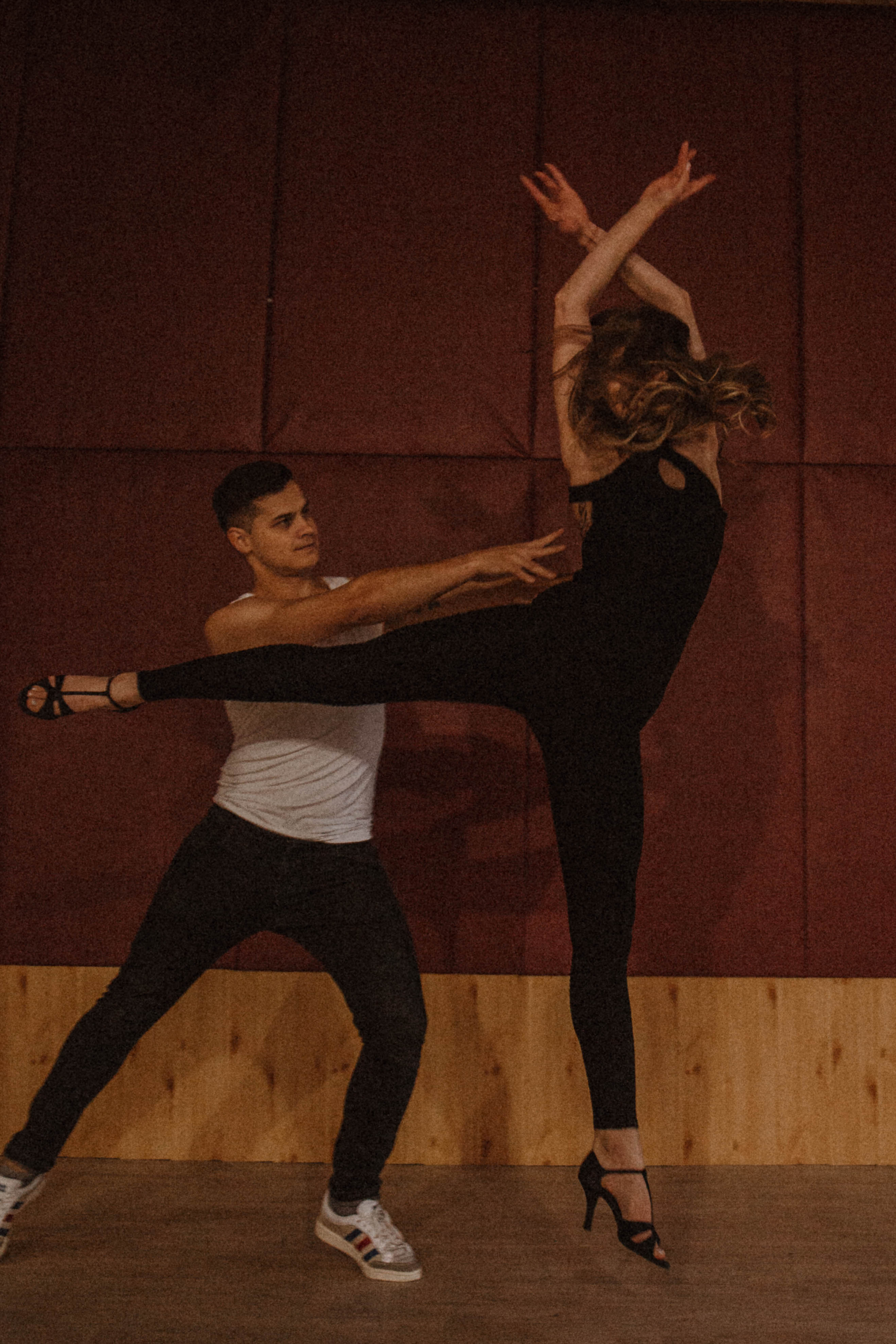 В танці. Фотограф Умань Київ (Ліза)