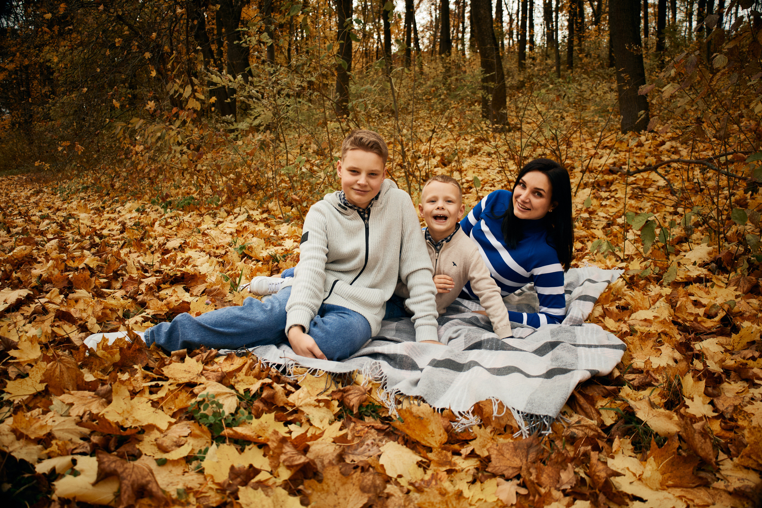 Мама з синами. Фотограф Умань Київ (Ліза)