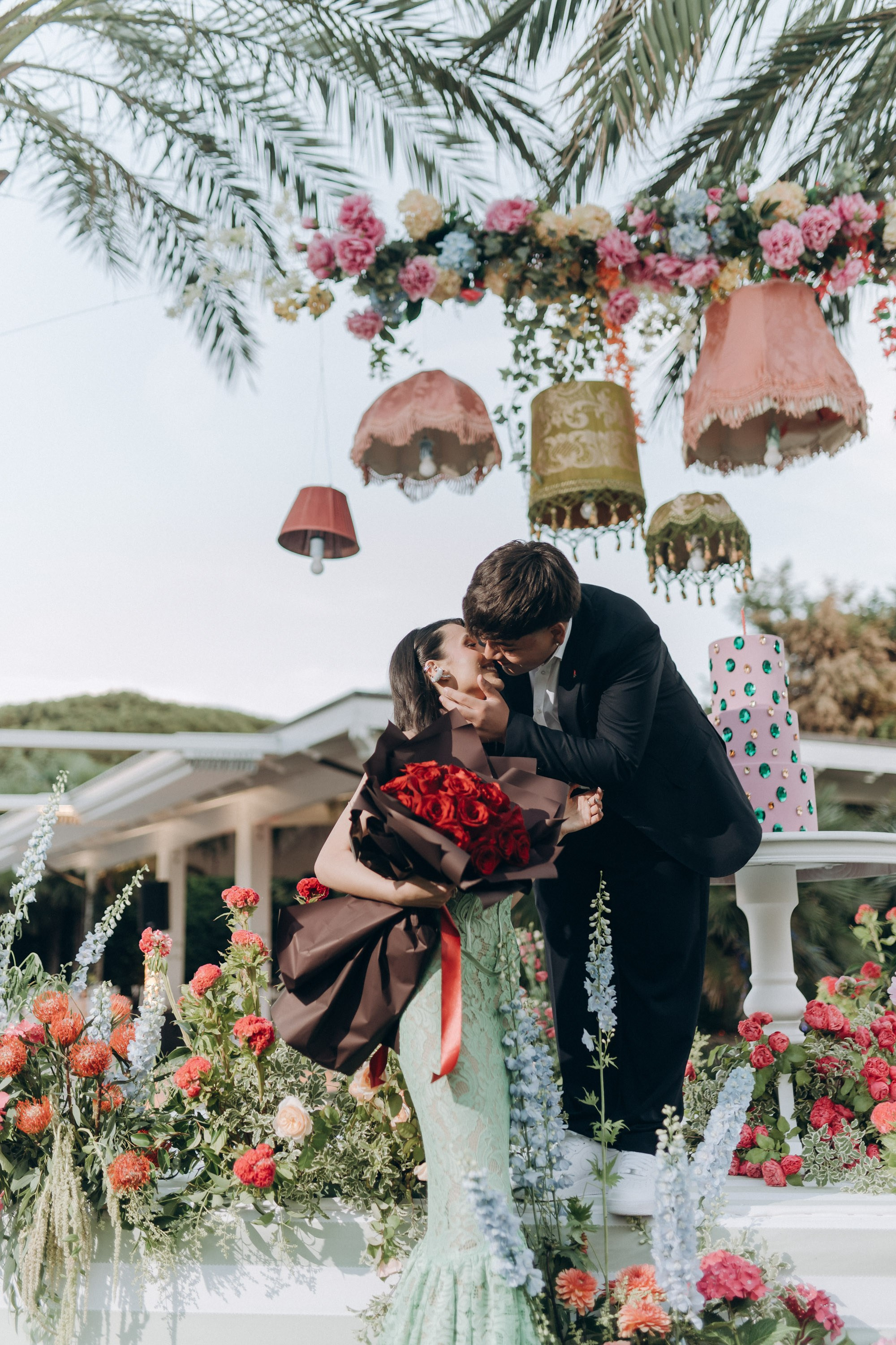 ALICE. Ciao, benvenuta! Sono Anastasia la vostra fotografa per il matrimonio