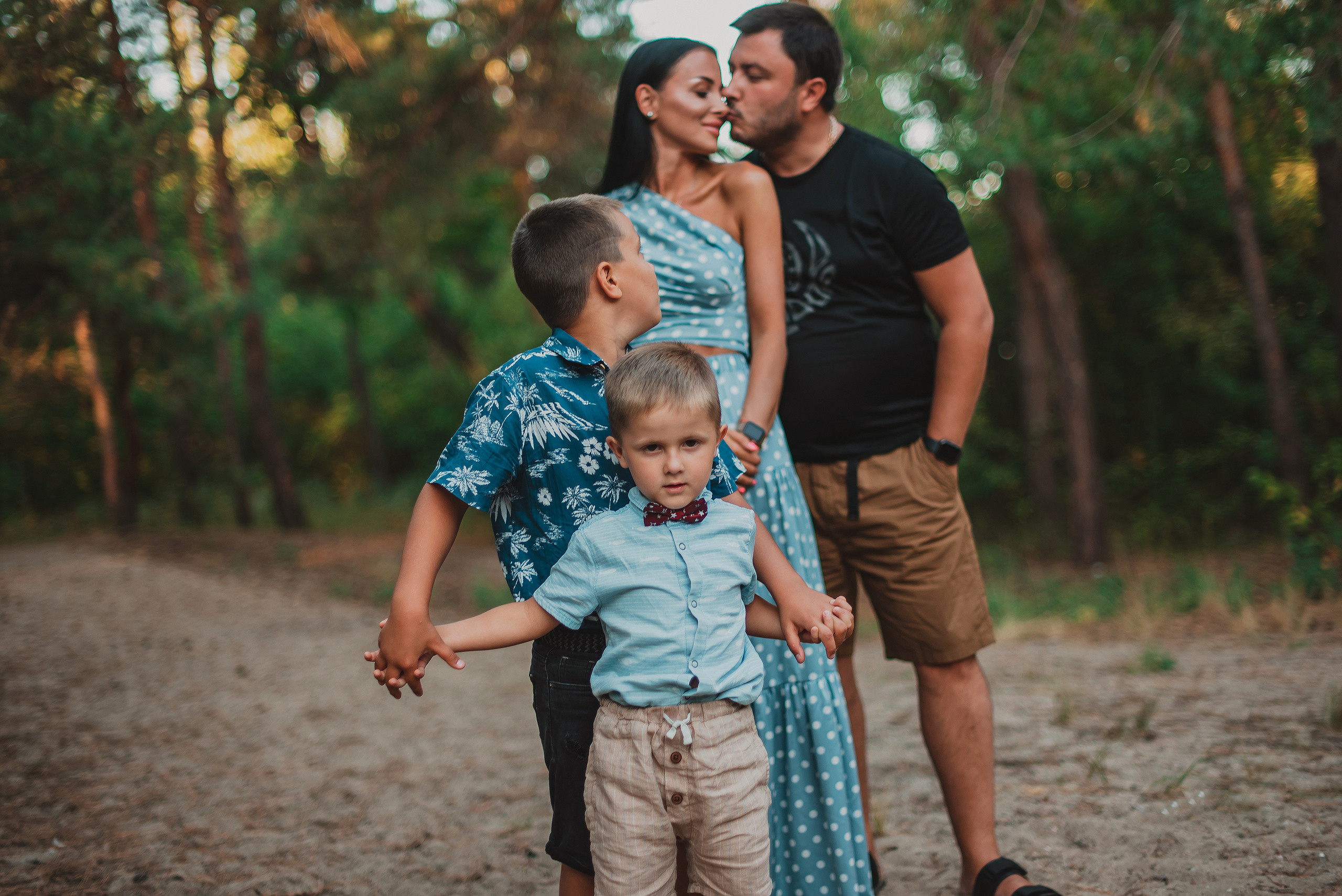 Foto di famiglia. Ciao, benvenuta! Sono Anastasia la vostra fotografa per il matrimonio