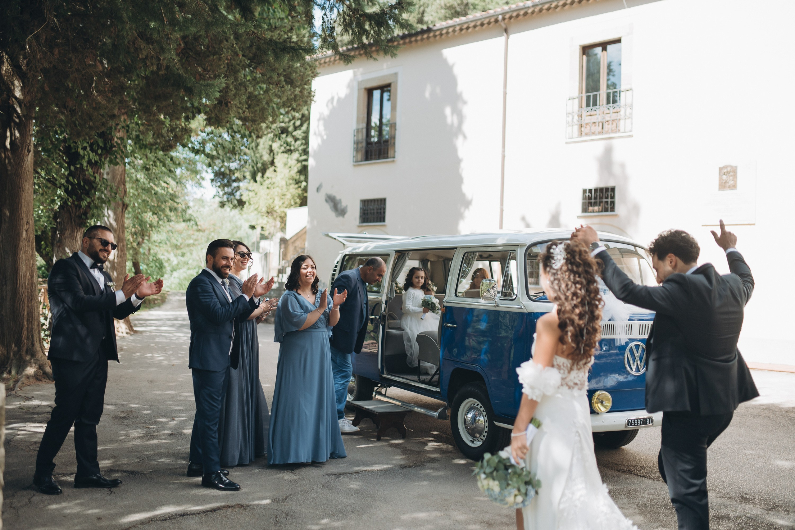 Marilù e Vittorio. Ciao, benvenuta! Sono Anastasia la vostra fotografa per il matrimonio
