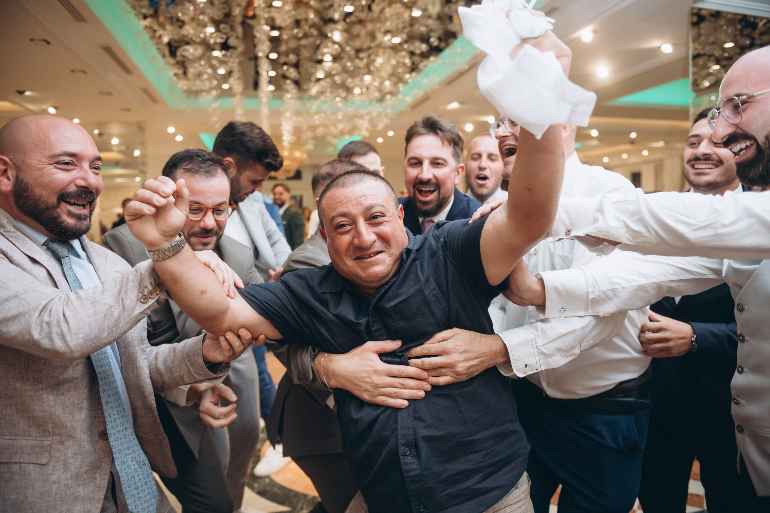 STEFANIA & GIUSEPPE. Ciao, benvenuta! Sono Anastasia la vostra fotografa per il matrimonio