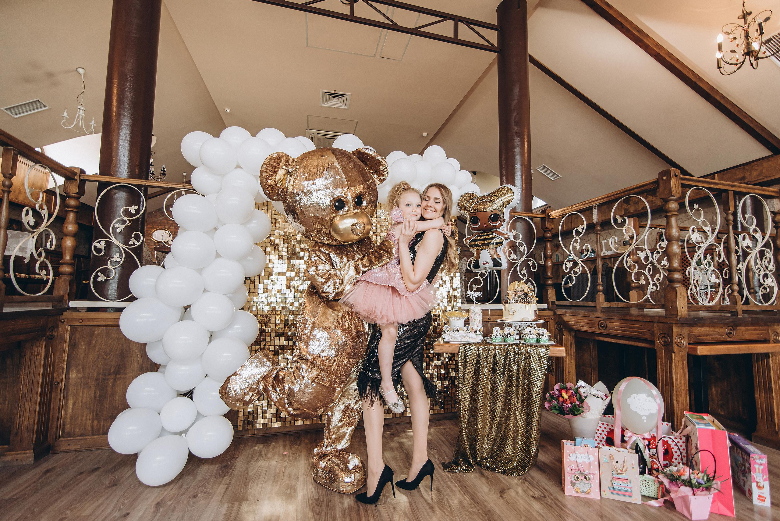 Kate. Ciao, benvenuta! Sono Anastasia la vostra fotografa per il matrimonio