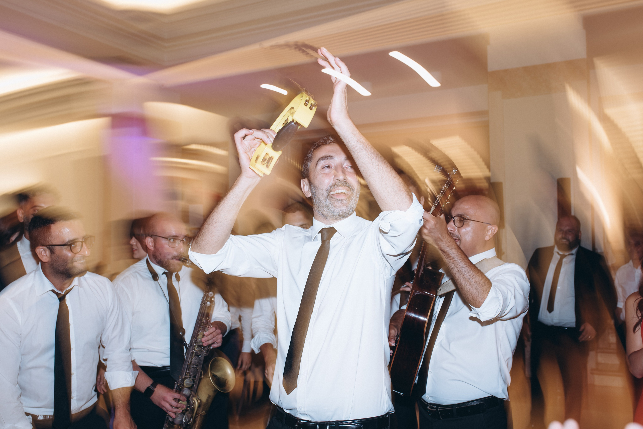 ANNA E LEONARDO. Ciao, benvenuta! Sono Anastasia la vostra fotografa per il matrimonio