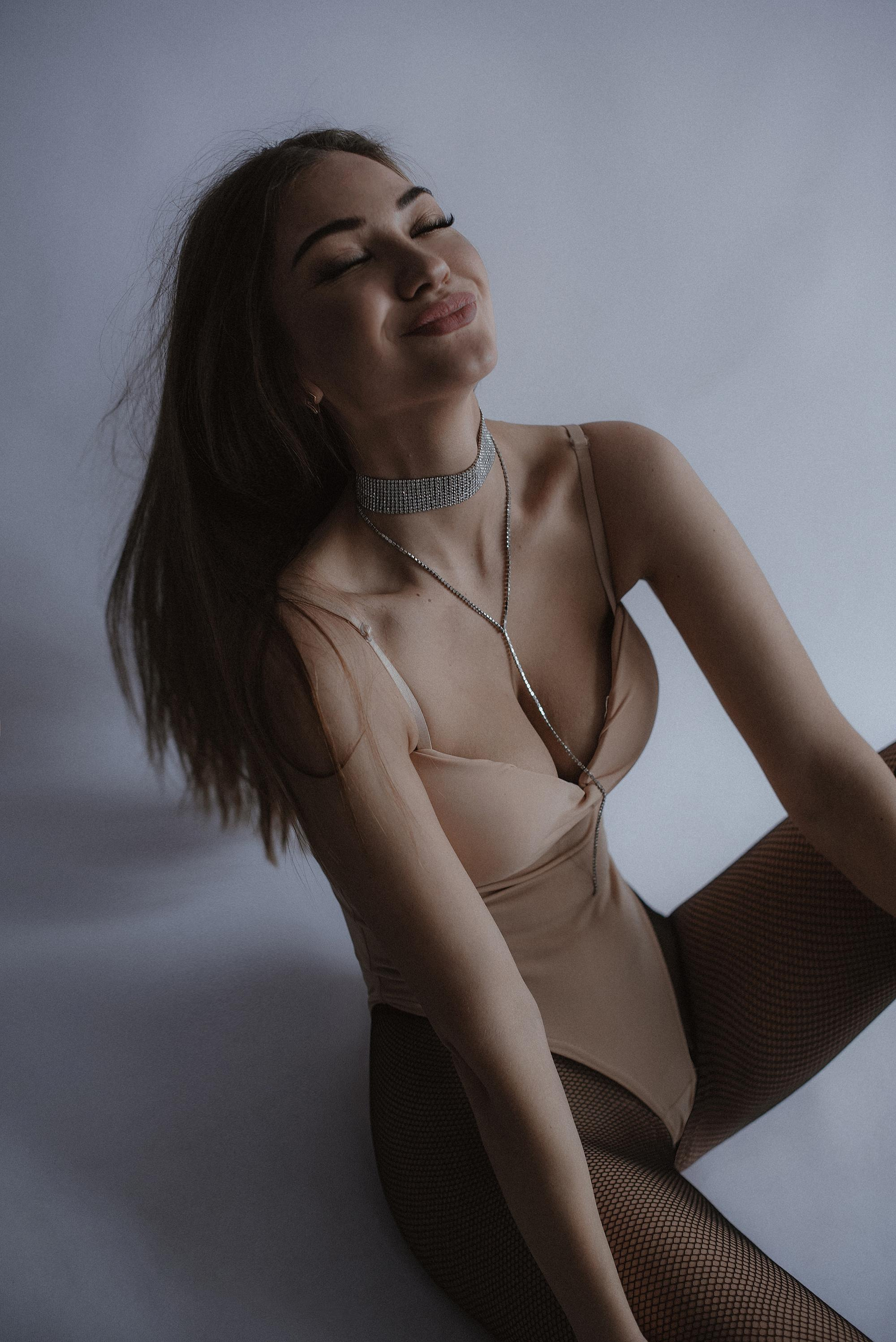 Gulia. Ciao, benvenuta! Sono Anastasia la vostra fotografa per il matrimonio