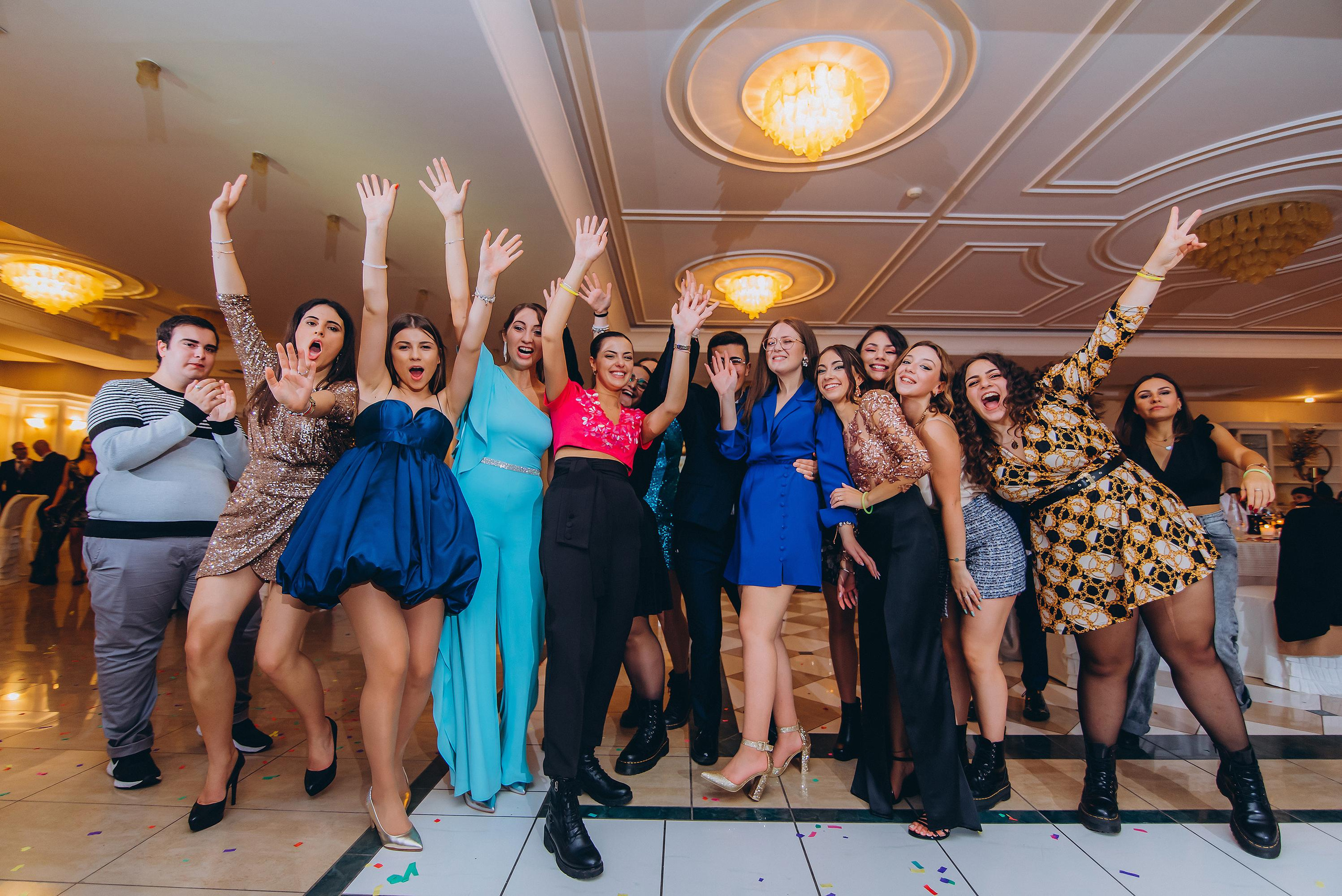 18 anni di Francesca. Ciao, benvenuta! Sono Anastasia la vostra fotografa per il matrimonio