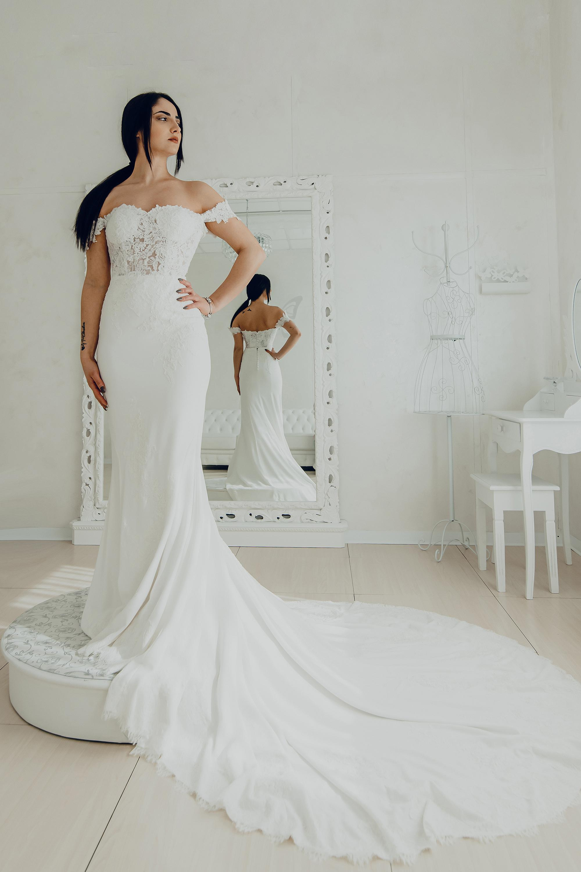 Brides ALISA KING. Ciao, benvenuta! Sono Anastasia la vostra fotografa per il matrimonio