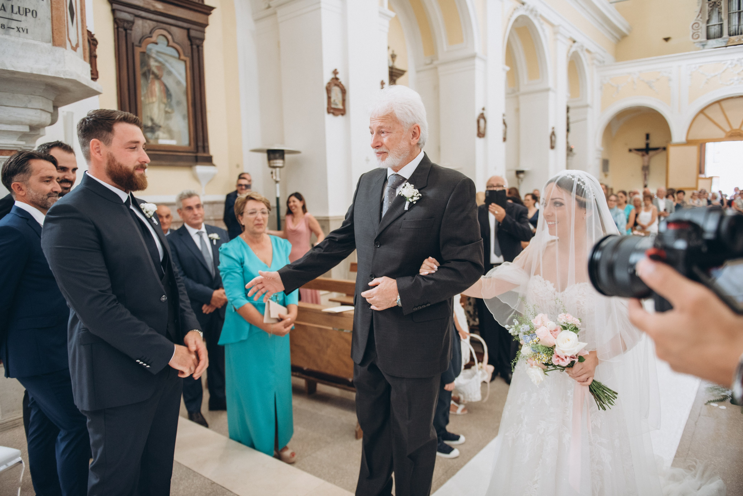 ANNA E LEONARDO. Ciao, benvenuta! Sono Anastasia la vostra fotografa per il matrimonio