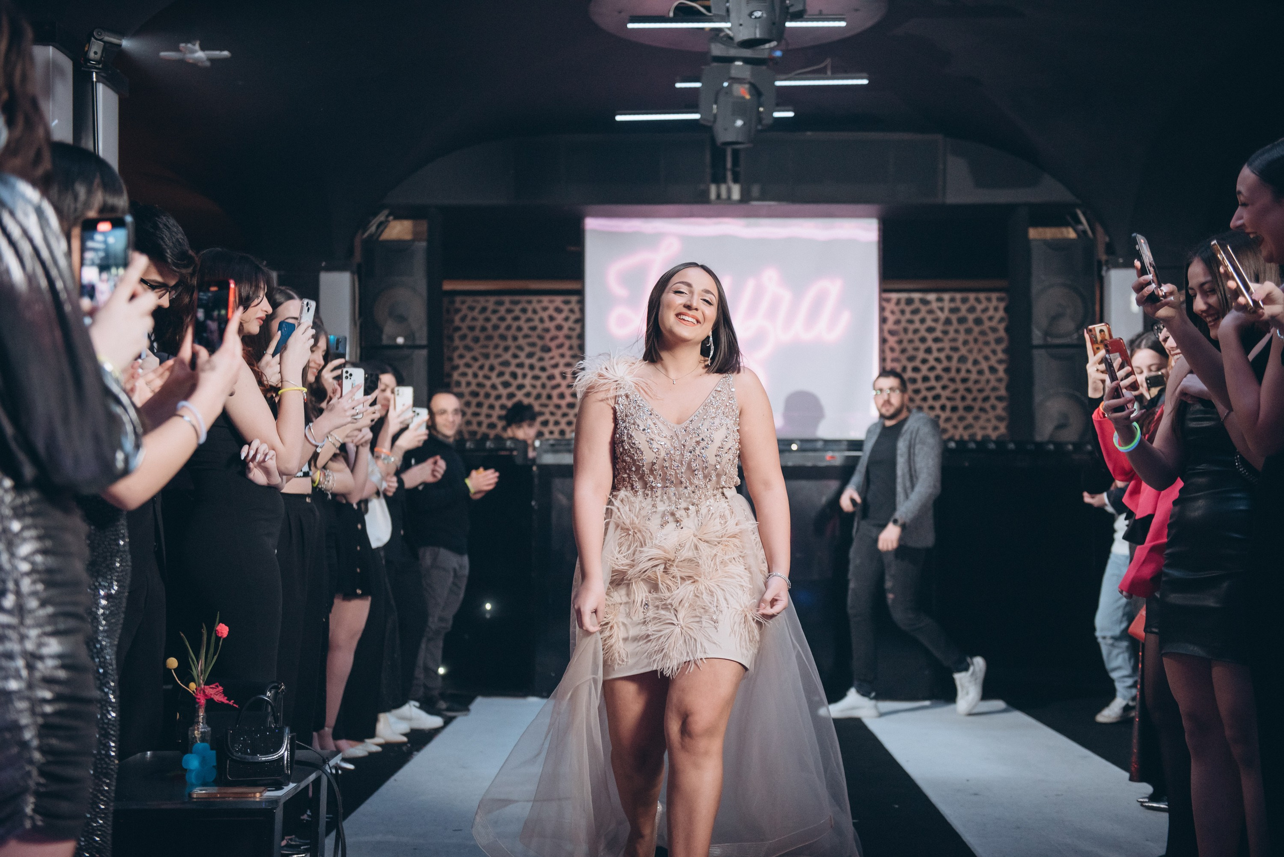 COMPLEANNO DI LAURA. Ciao, benvenuta! Sono Anastasia la vostra fotografa per il matrimonio