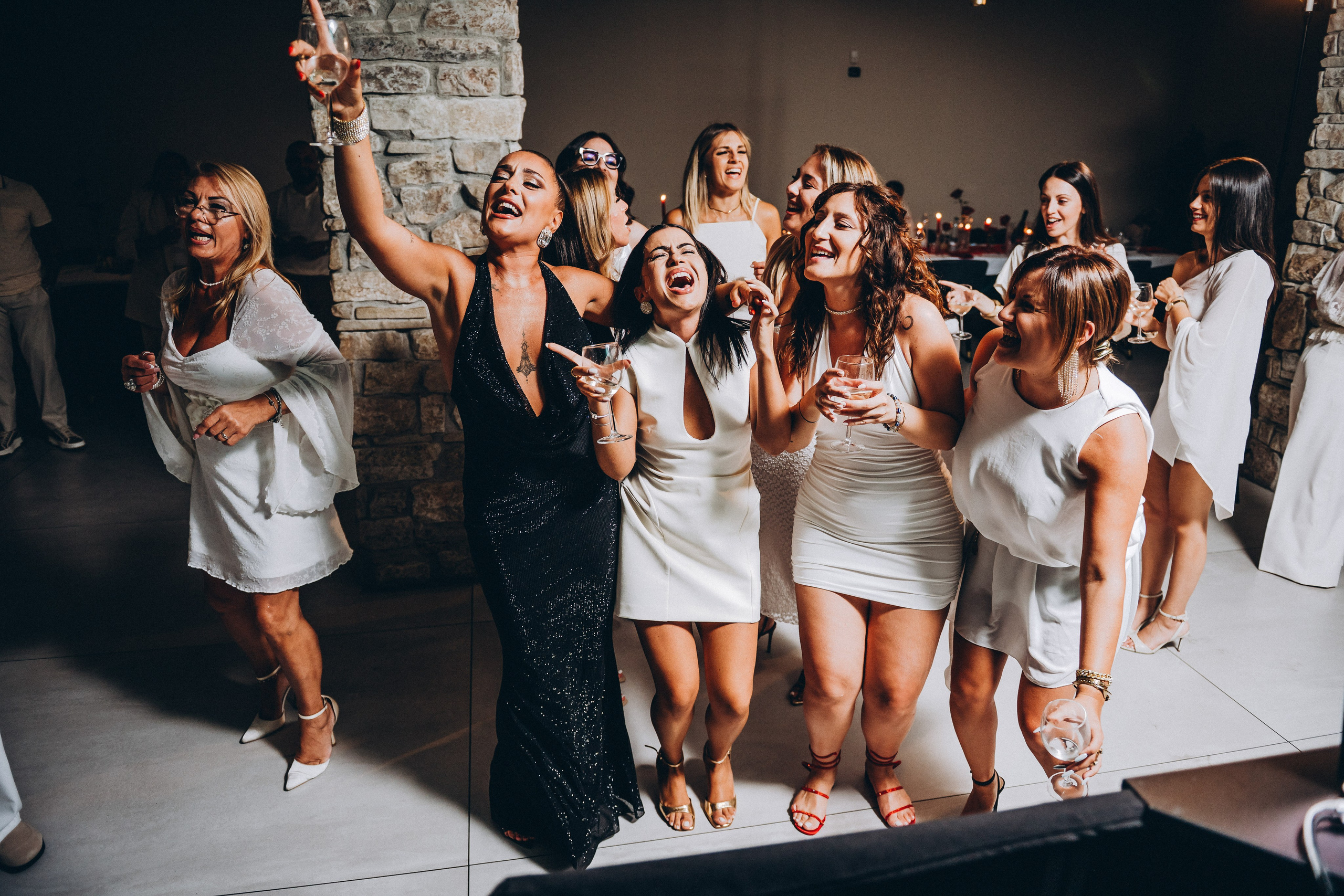 MATILDE. Ciao, benvenuta! Sono Anastasia la vostra fotografa per il matrimonio