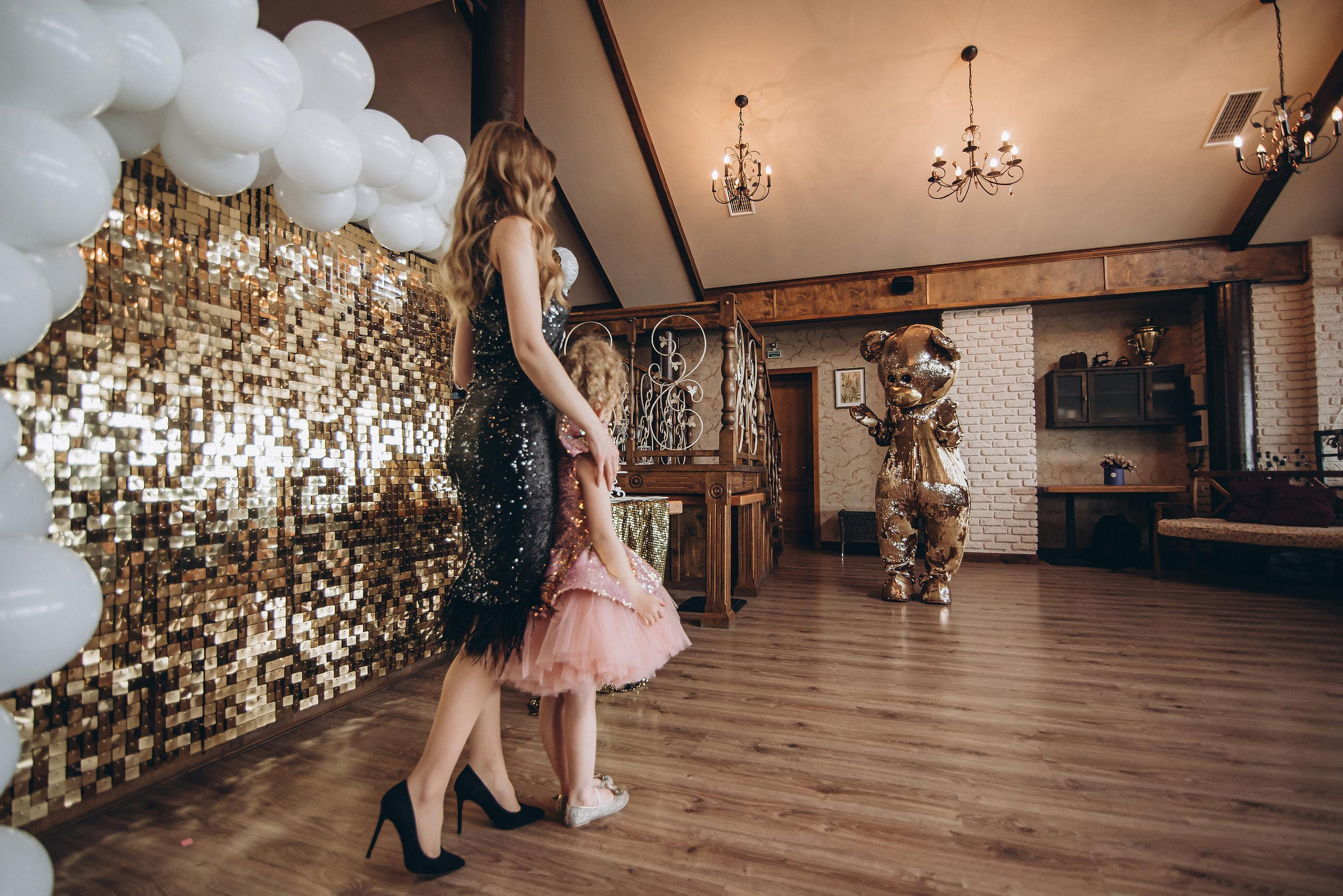 Kate. Ciao, benvenuta! Sono Anastasia la vostra fotografa per il matrimonio