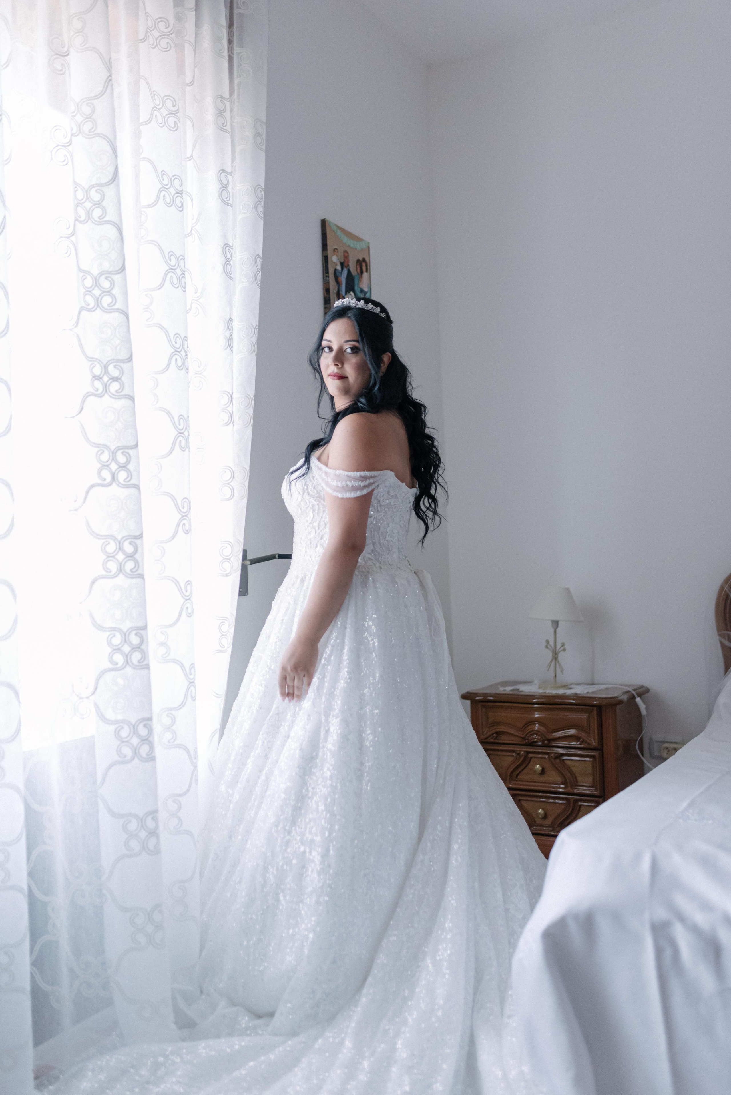 INCORONATA E GIOVANNI. Ciao, benvenuta! Sono Anastasia la vostra fotografa per il matrimonio