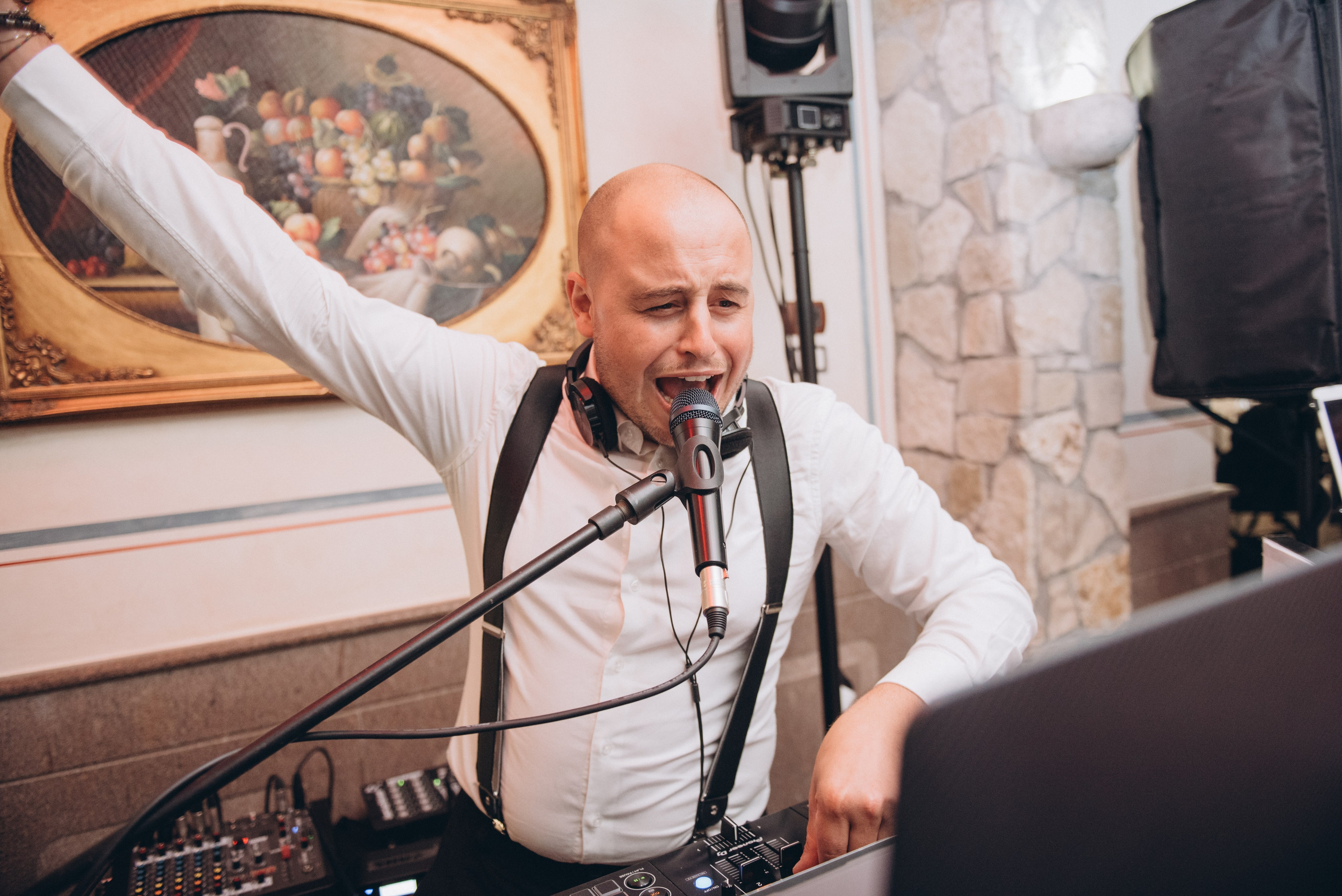 TONI & SABRINA. Ciao, benvenuta! Sono Anastasia la vostra fotografa per il matrimonio