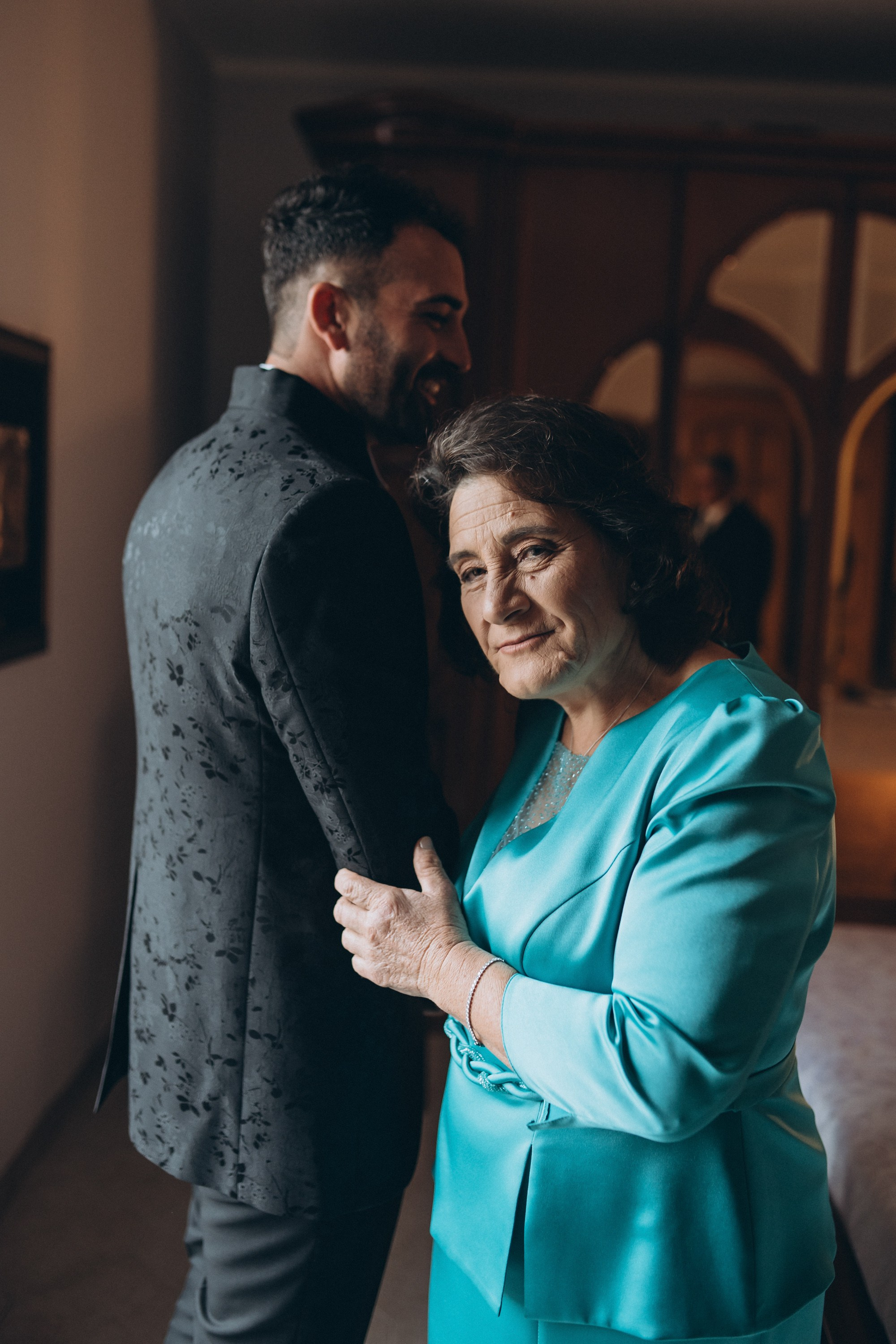 NICOLE & OTO. Ciao, benvenuta! Sono Anastasia la vostra fotografa per il matrimonio