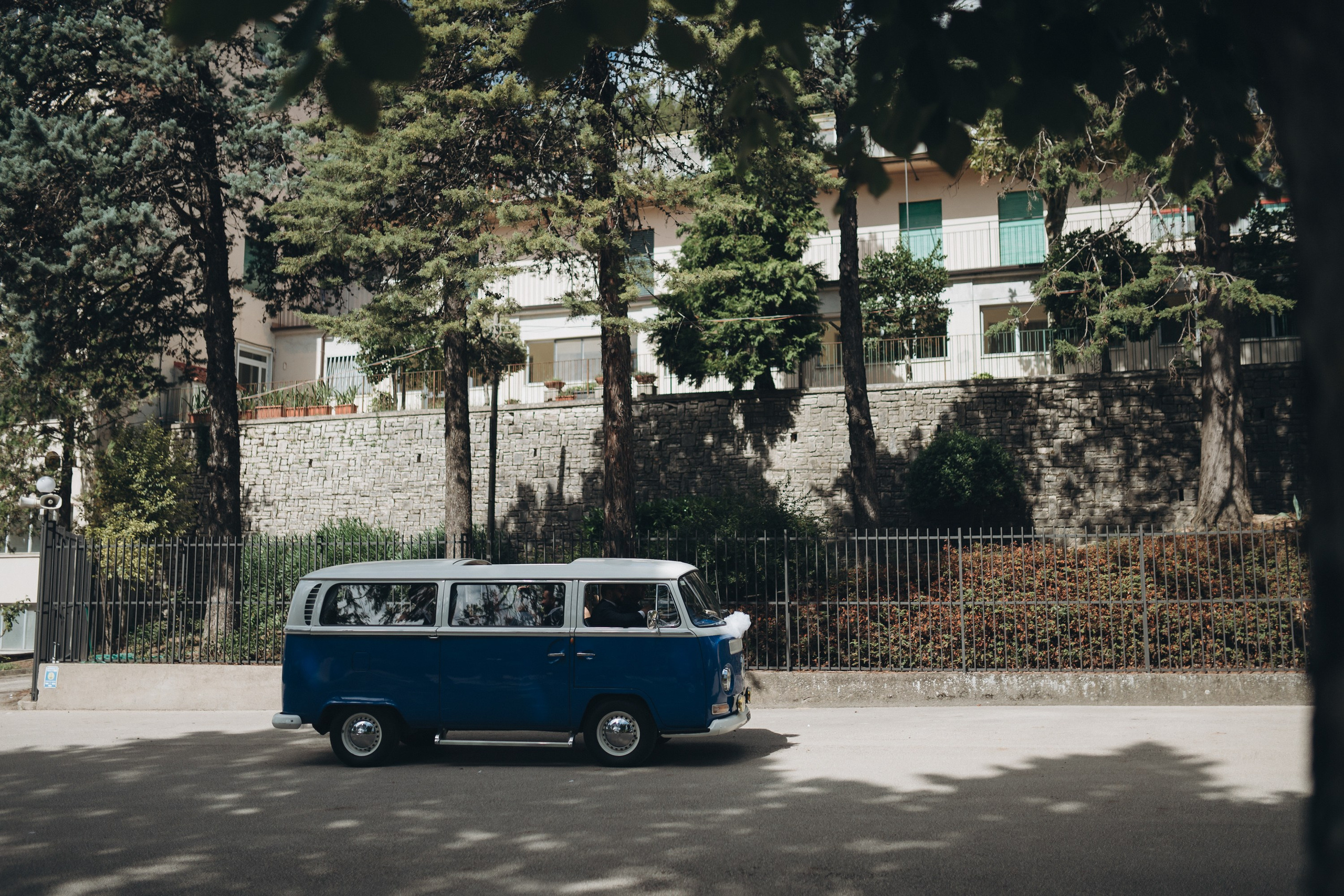 Marilù e Vittorio. Ciao, benvenuta! Sono Anastasia la vostra fotografa per il matrimonio