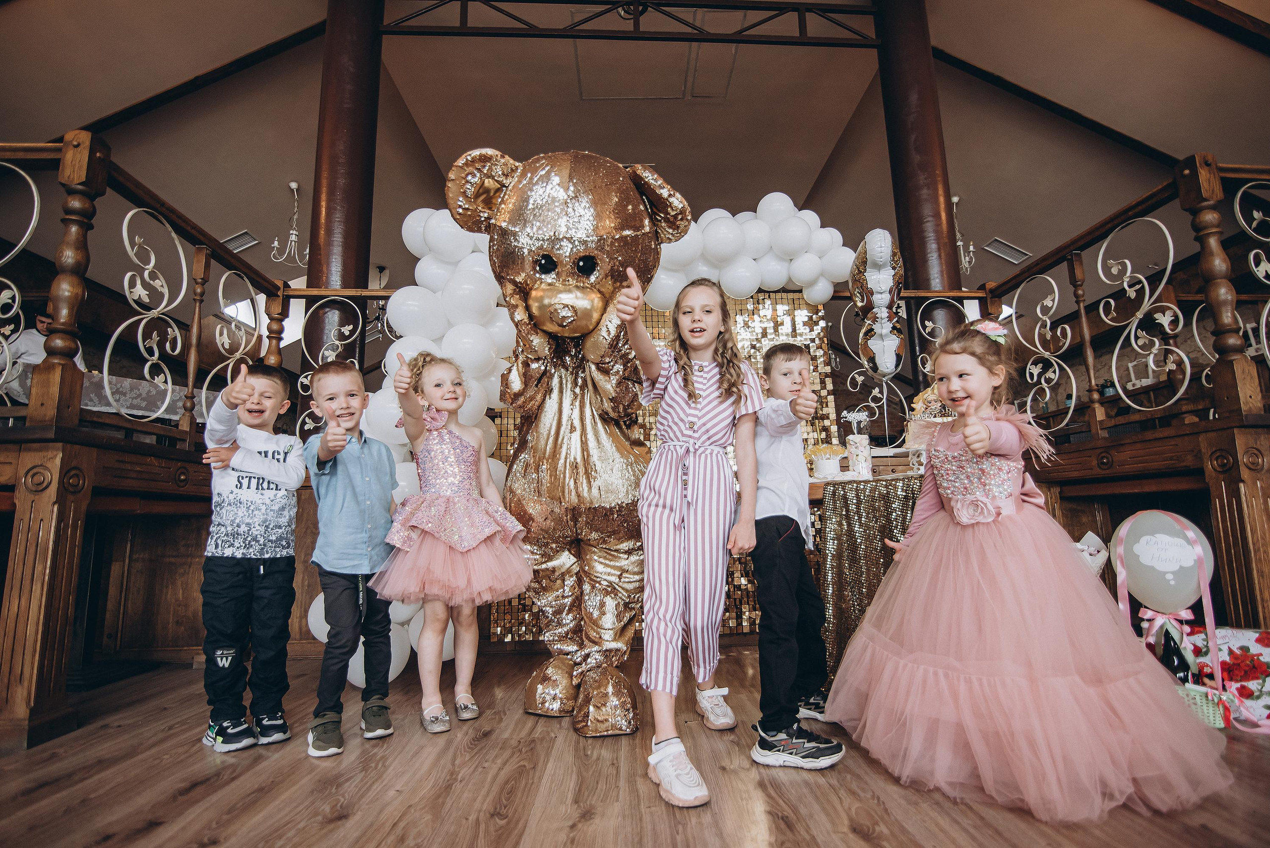 Kate. Ciao, benvenuta! Sono Anastasia la vostra fotografa per il matrimonio