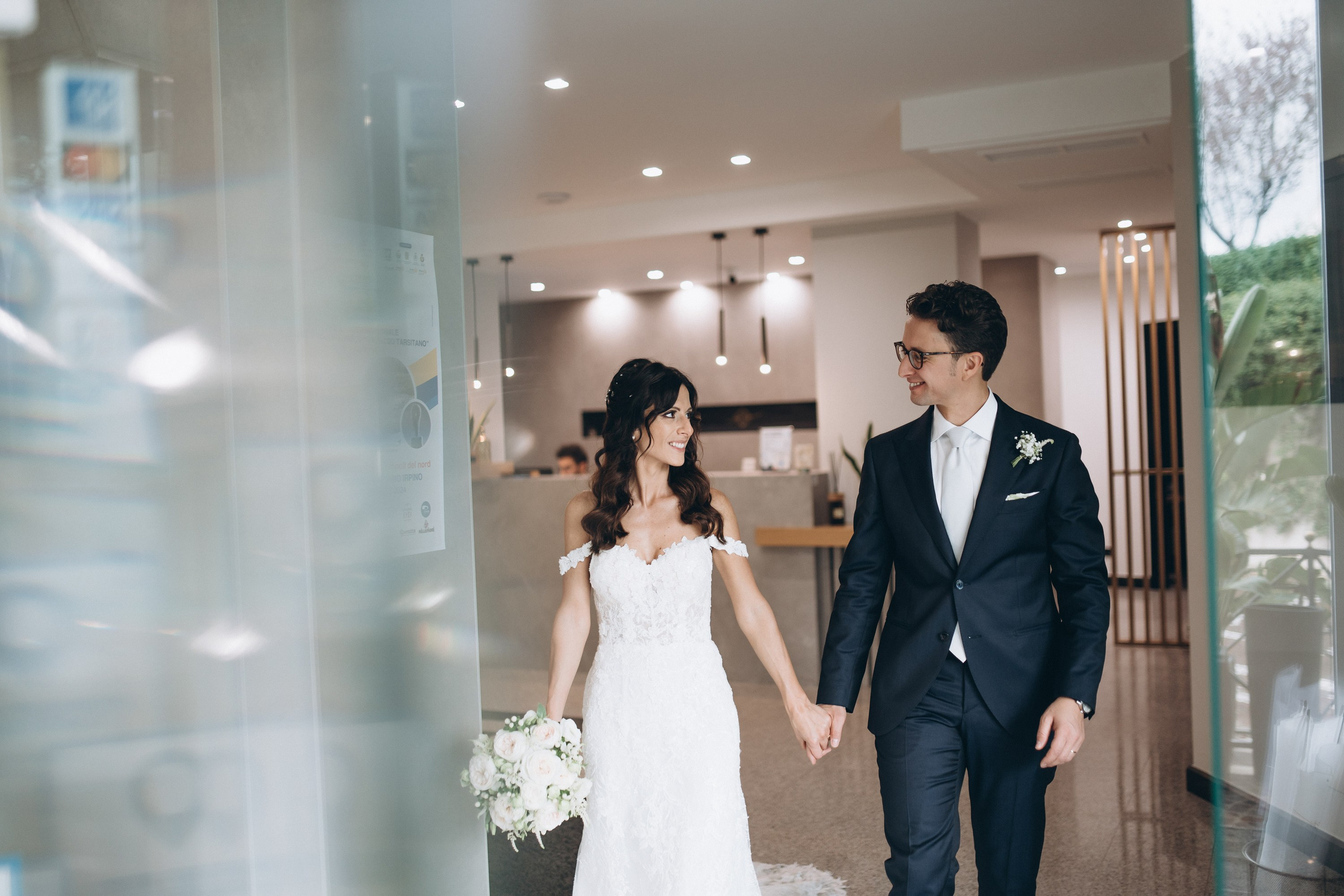 Antonella e Paolo. Ciao, benvenuta! Sono Anastasia la vostra fotografa per il matrimonio