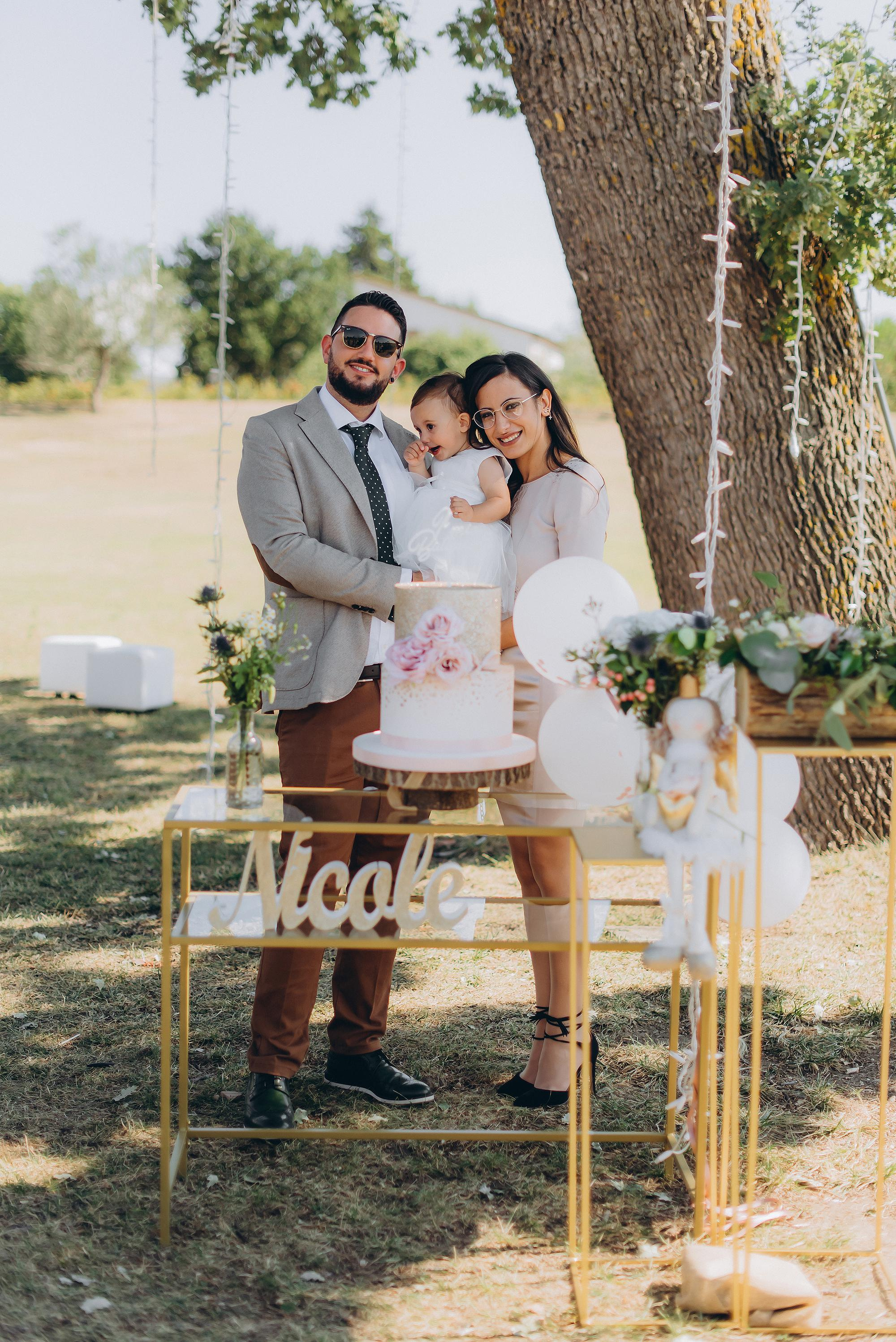 Battesimo di Nicole. Ciao, benvenuta! Sono Anastasia la vostra fotografa per il matrimonio