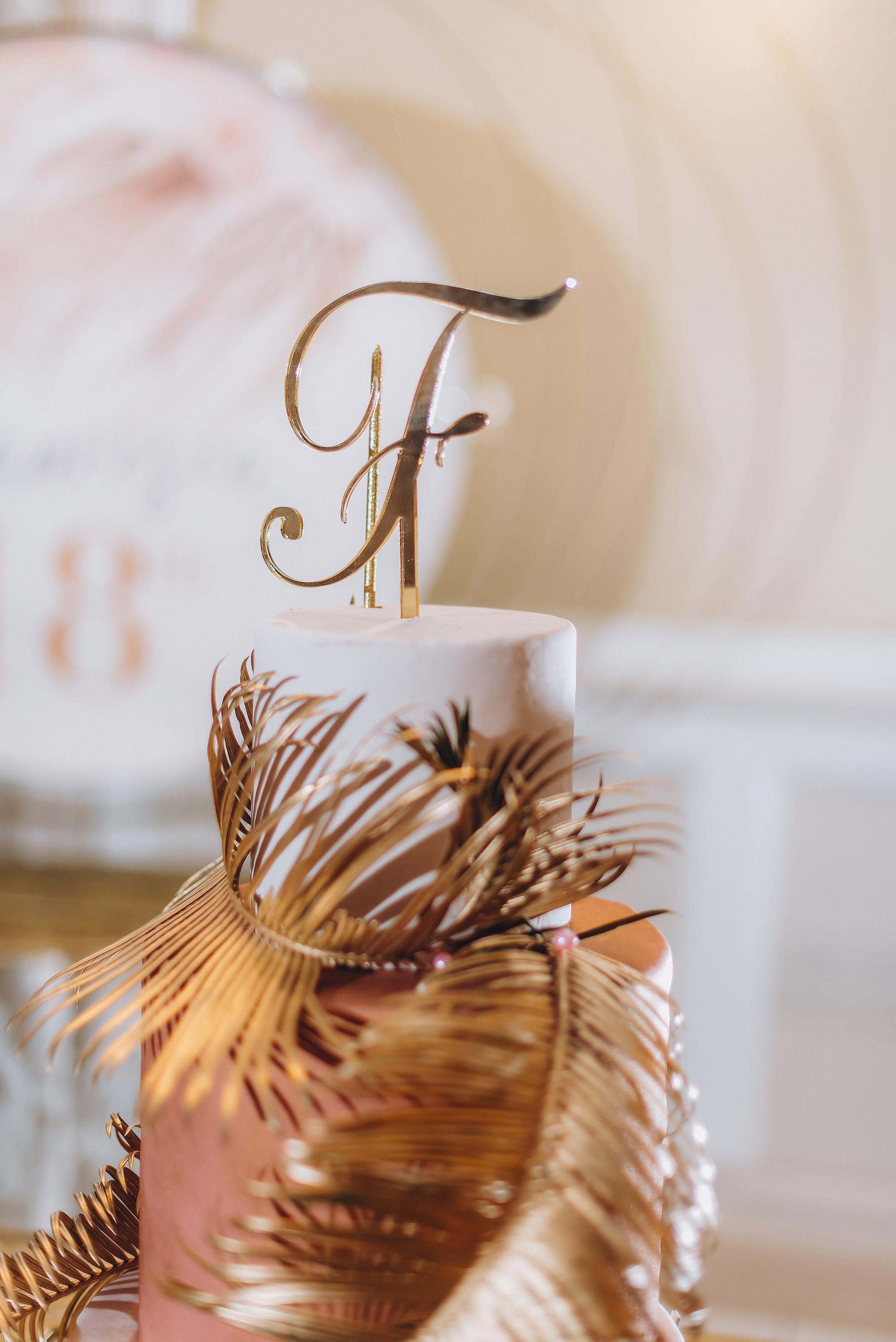 18 anni di Francesca. Ciao, benvenuta! Sono Anastasia la vostra fotografa per il matrimonio